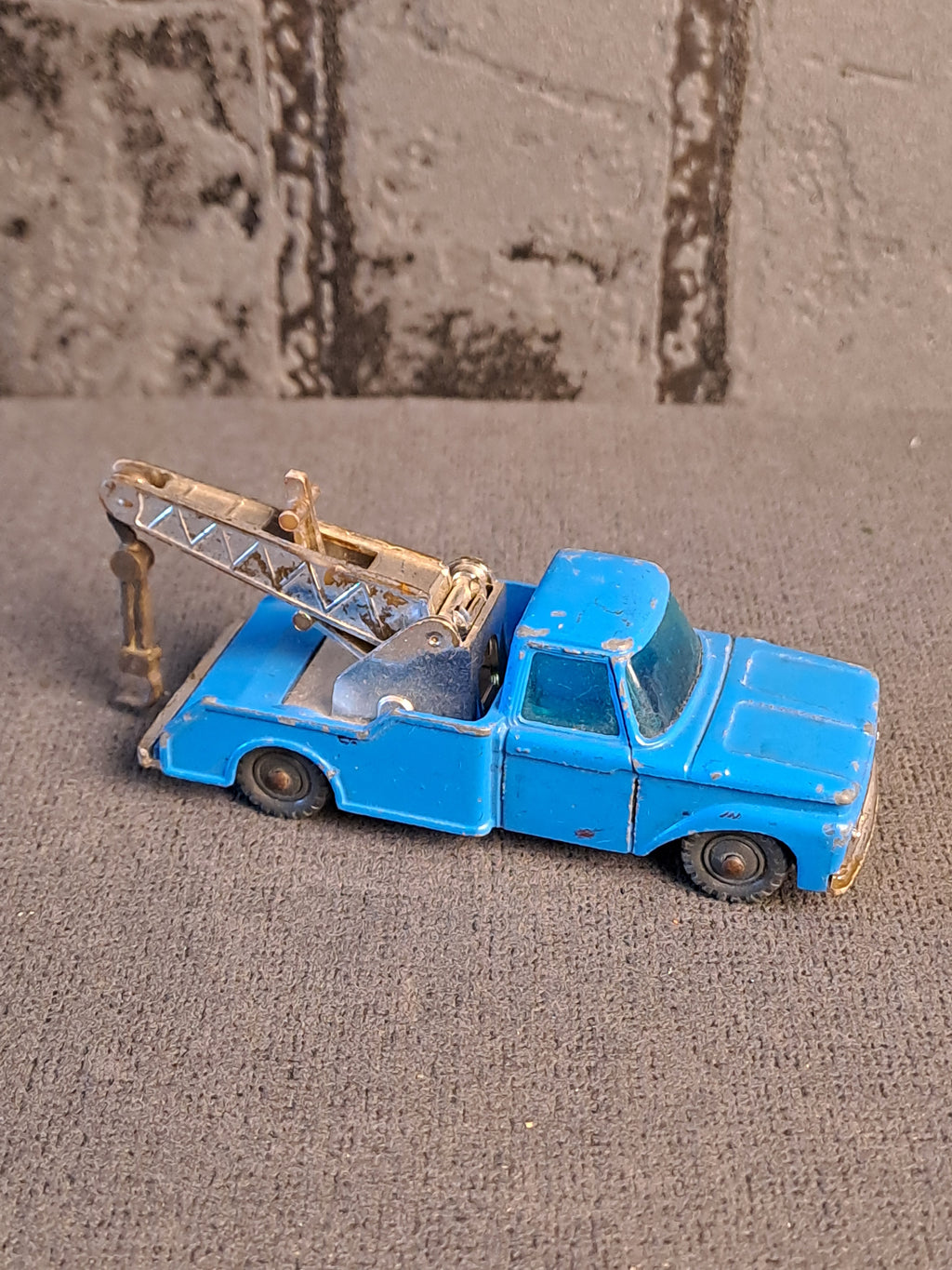 Husky Ford Truck