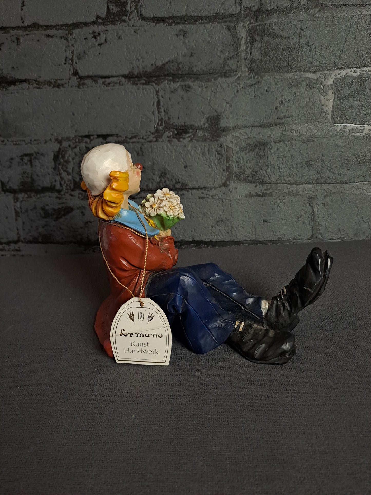 Clown Figure with Flowers Formano / Klovnefigur med Blomster fra Formano