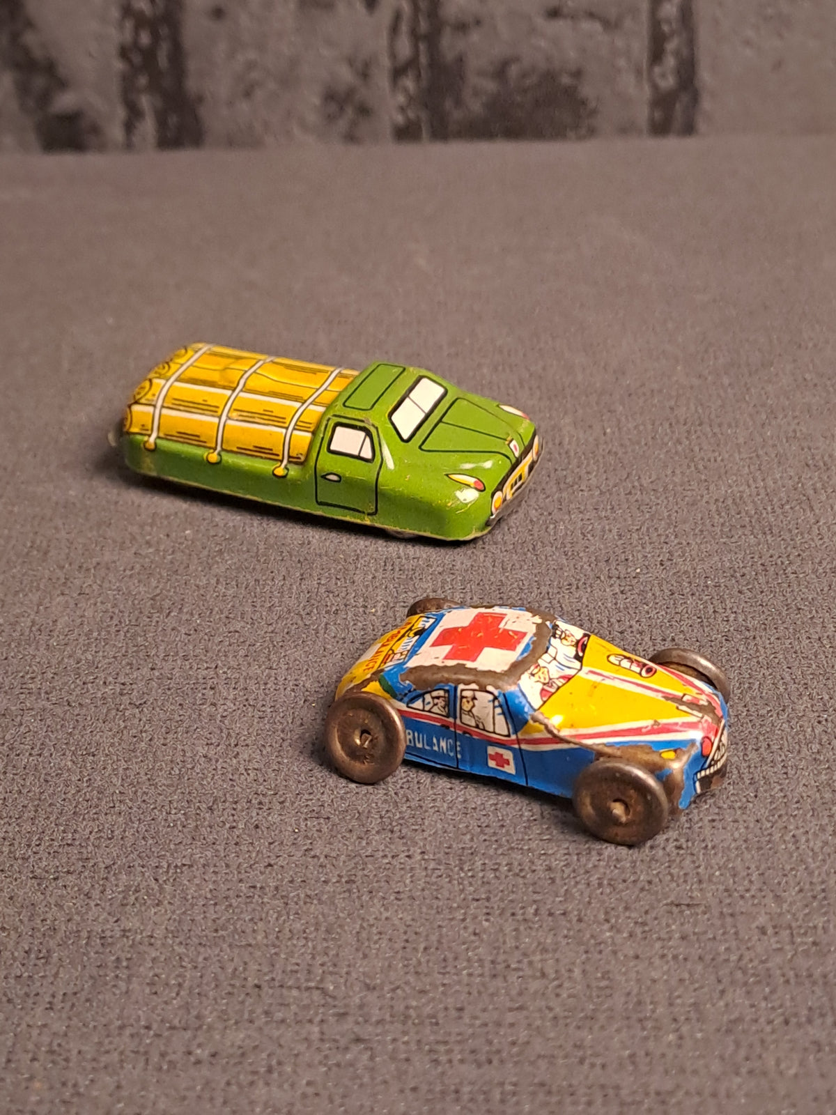 Vintage Lithographic Mini Tin Cars x2