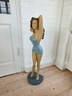 Vintage Pin-Up Figure