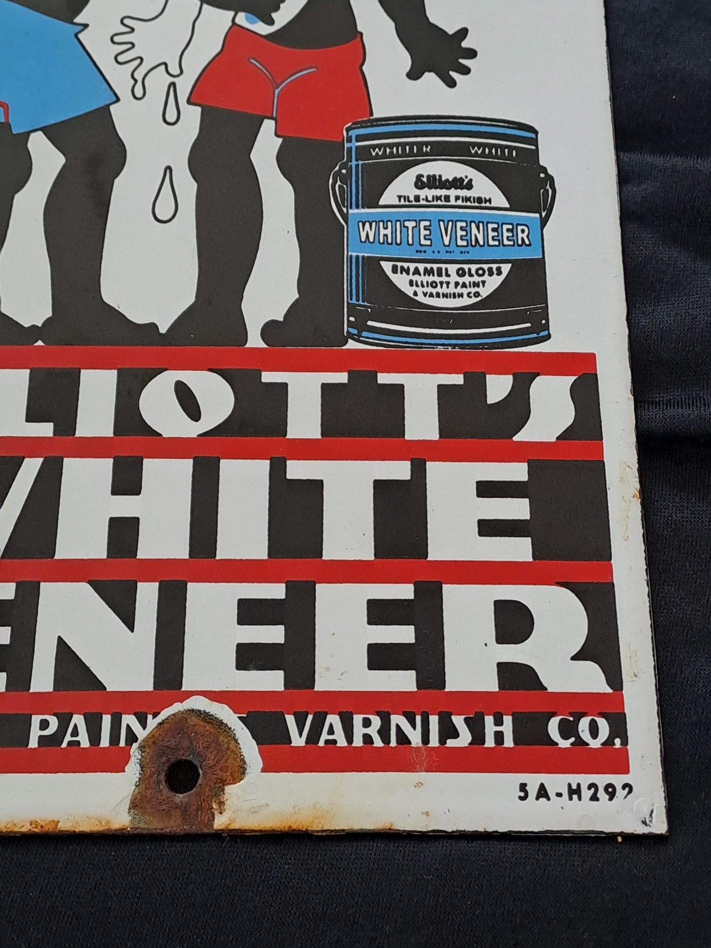 Elliot's White Veneer Enamel Sign / Elliot's White Veneer Emaljeskilt