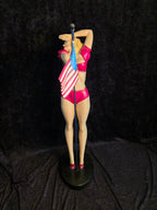 Vintage Pin Up Figur med Amerikansk Flag