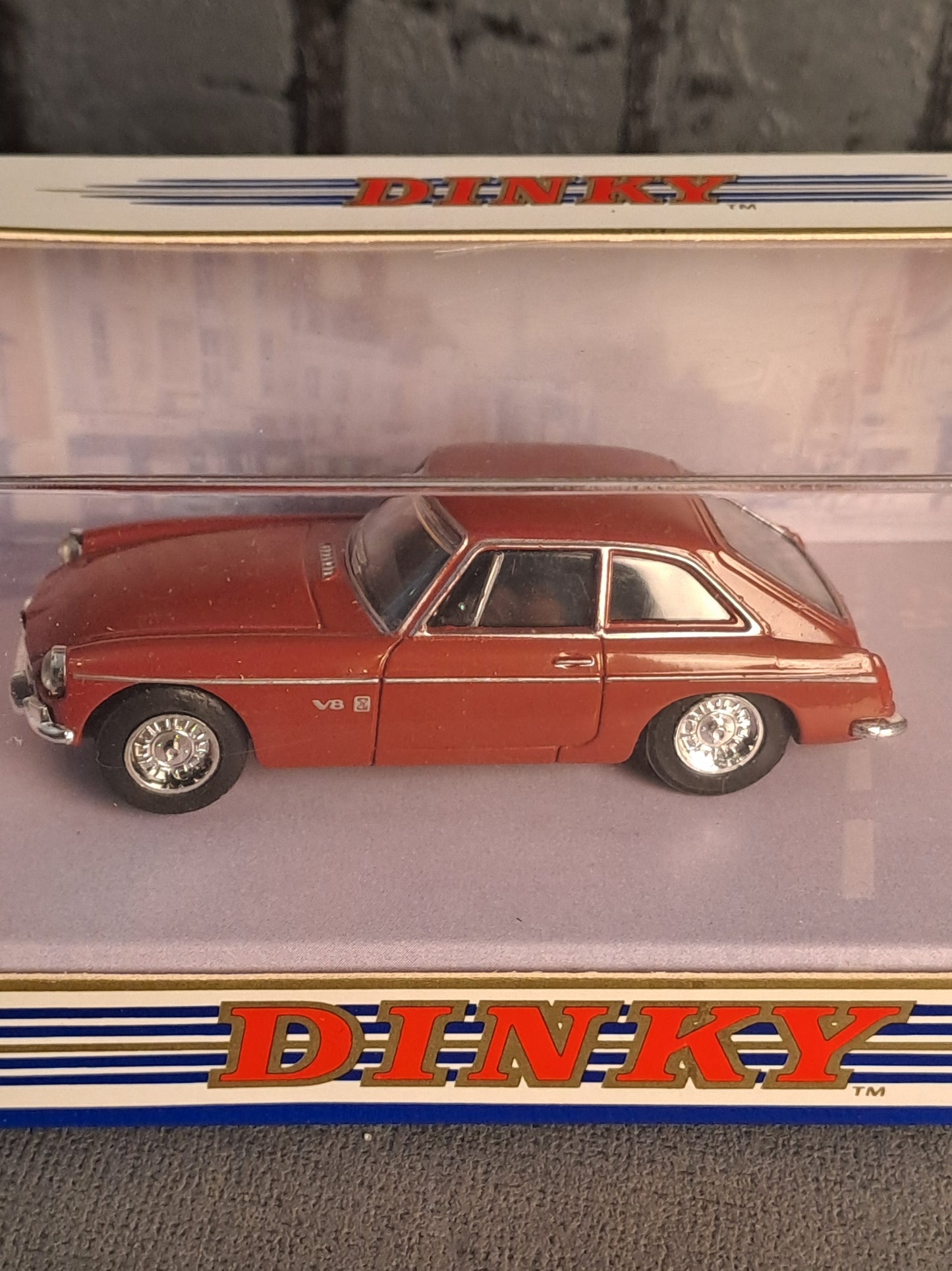 The Dinky Collection 1973 MGBGT V8