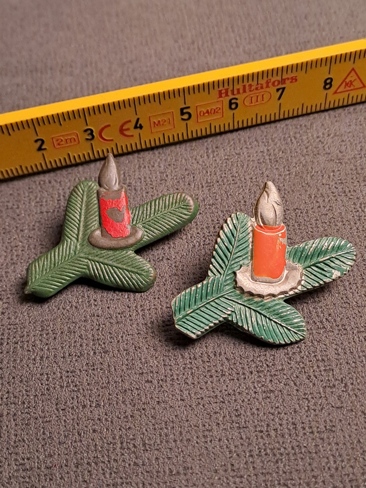 WHW Rare Christmas Badge x2 Bergedorf / WHW Sjældne Julemærker x2 Bergedorf