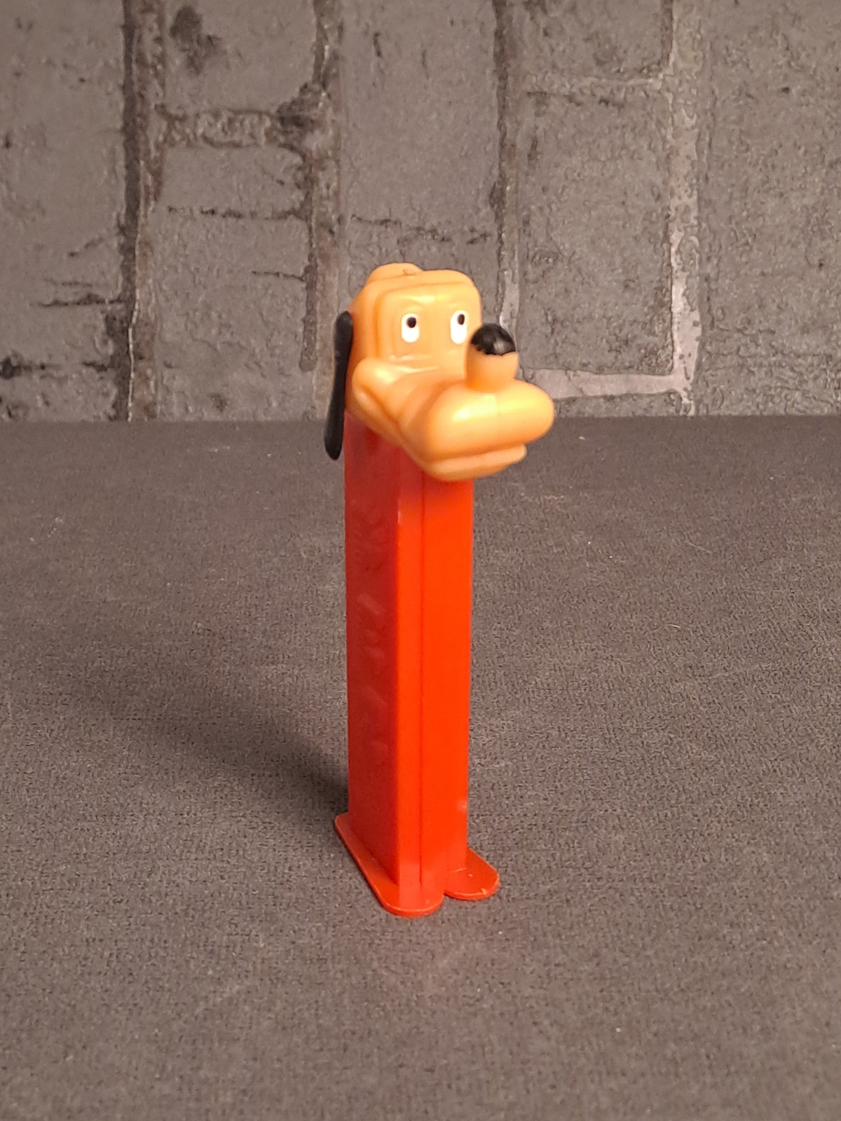 PEZ Pluto Disney 1970's.