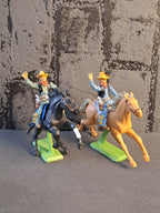 Britains Deetail Cowboys on Horses and More / Britains Deetail Cowboys på Heste og Mere
