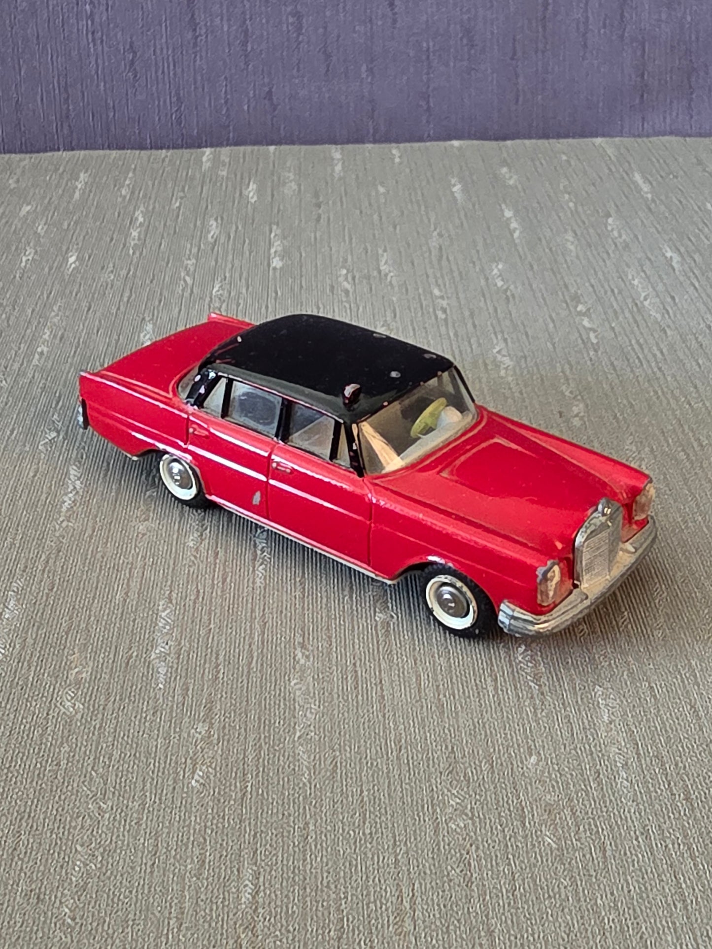 Tekno Mercedes 220