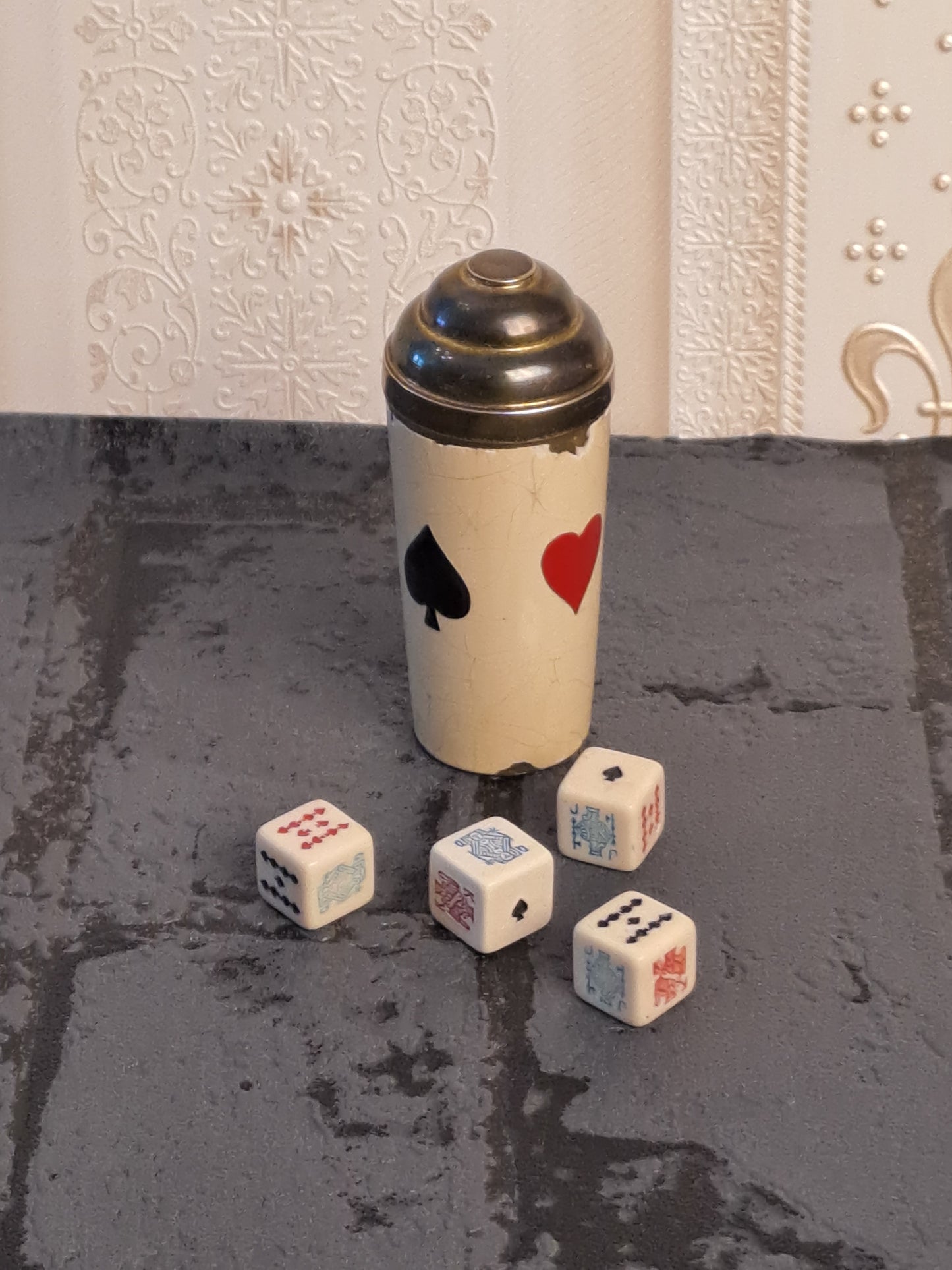 Vintage Enamel Raffle Cup / Vintage Mini Emalje Raflebæger