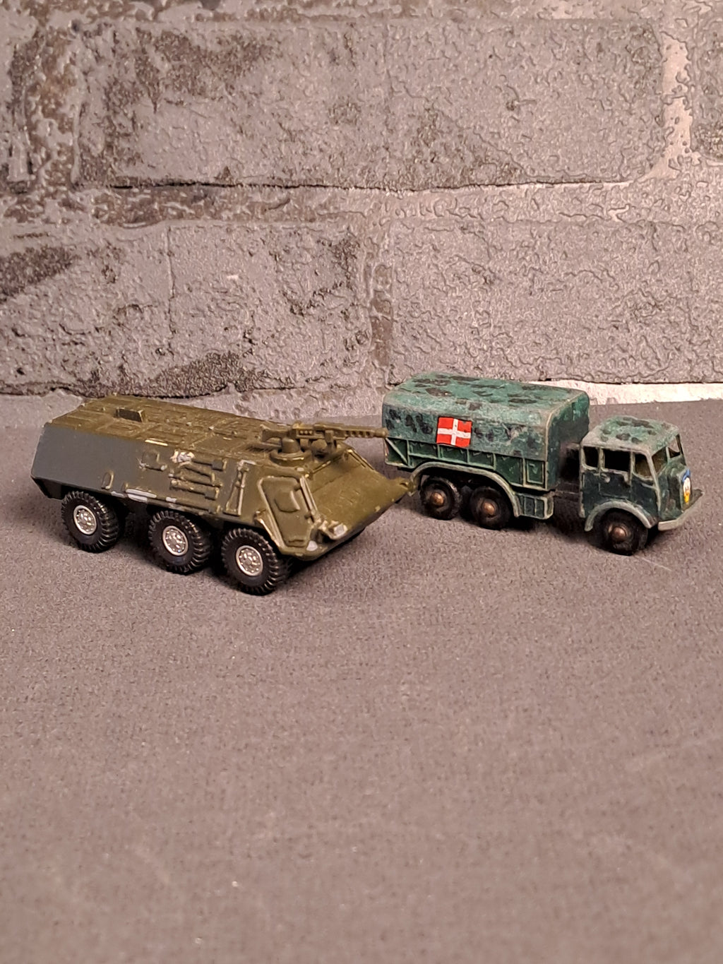 Siku and Lesney Military