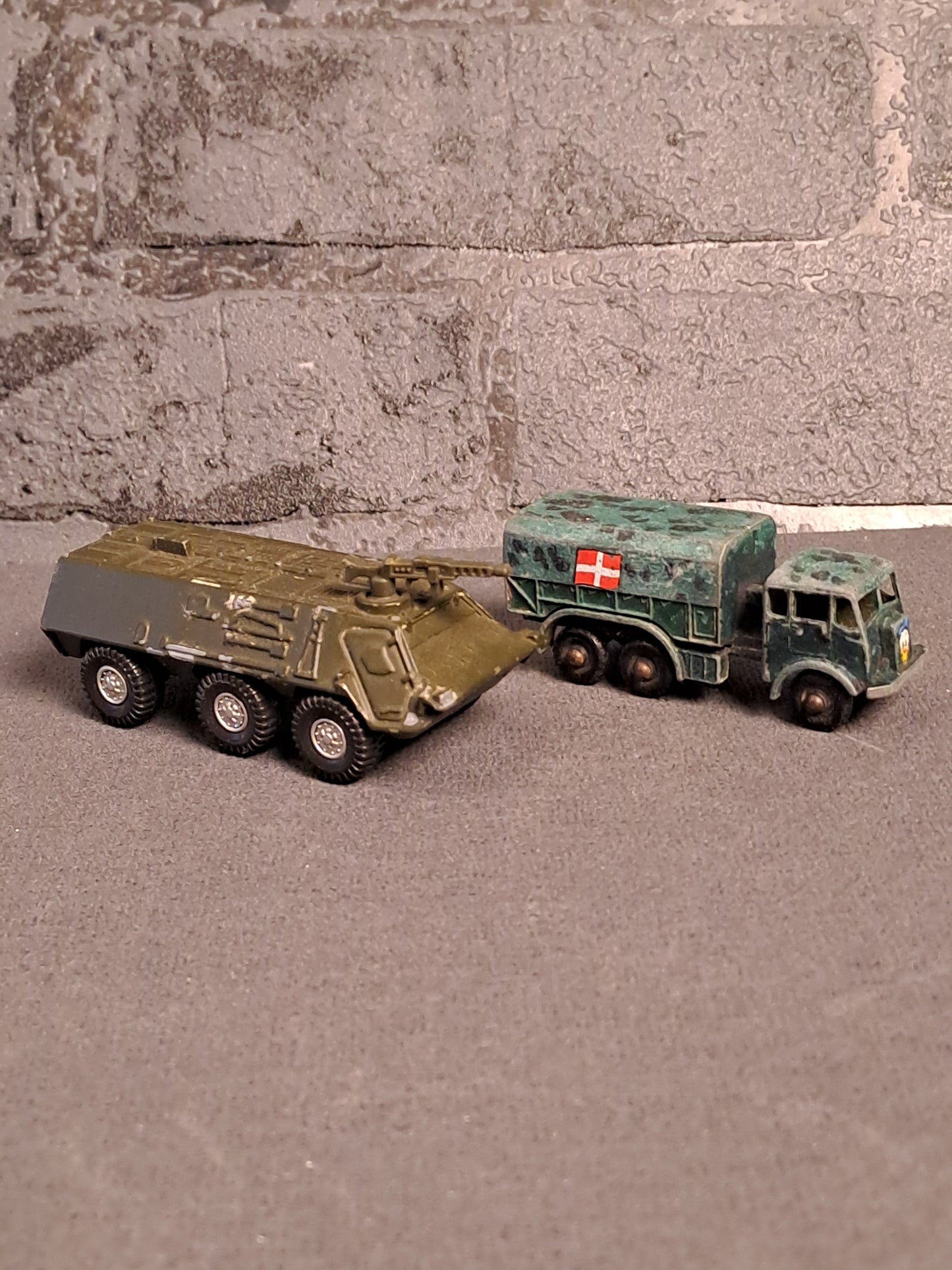 Siku and Lesney Military