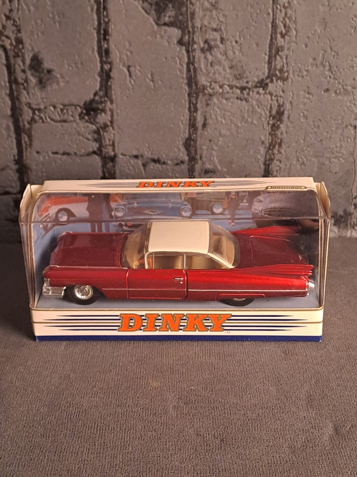 The Dinky Collection 1959 Cadillac Coupé De Ville