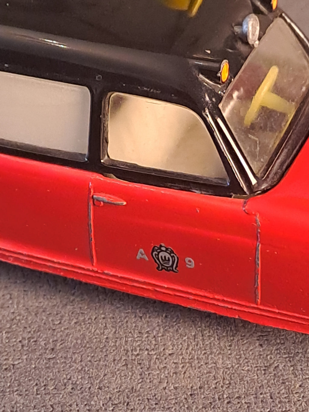 Tekno Denmark Mercedes-Benz 220S Ambulance