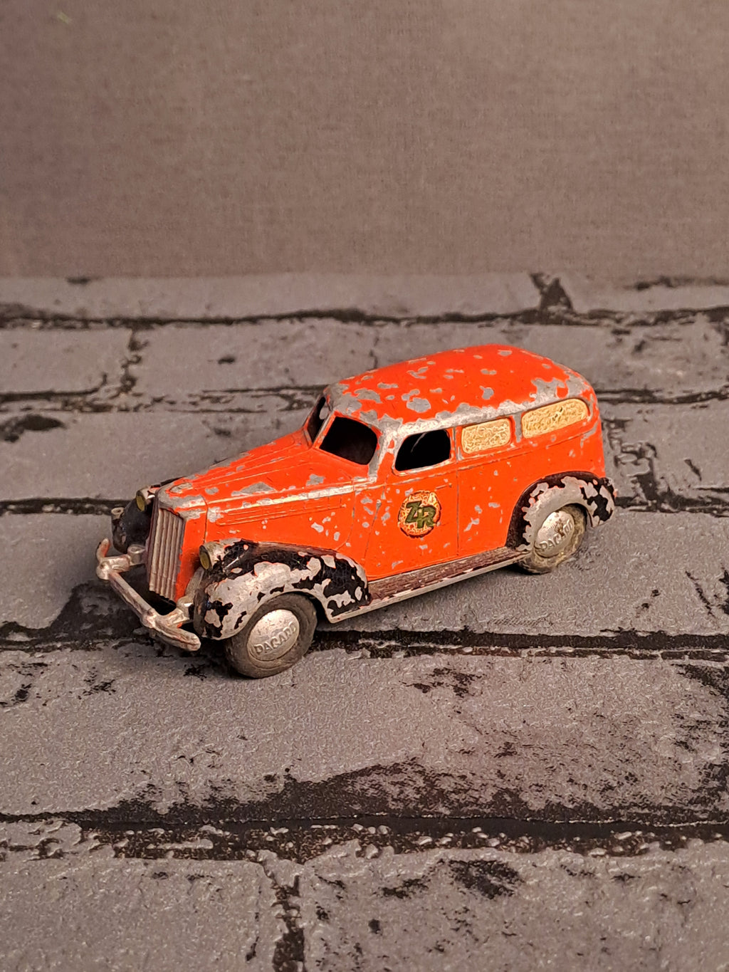 Tekno Packard Denmark Zone Ambulance
