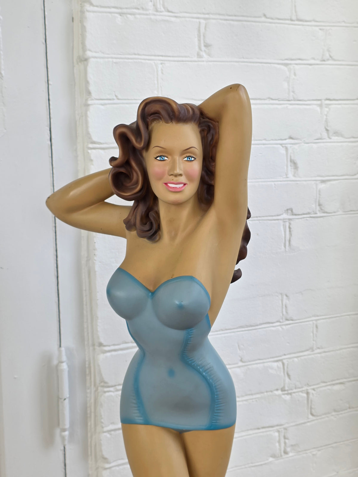 Vintage Pin-Up Figure