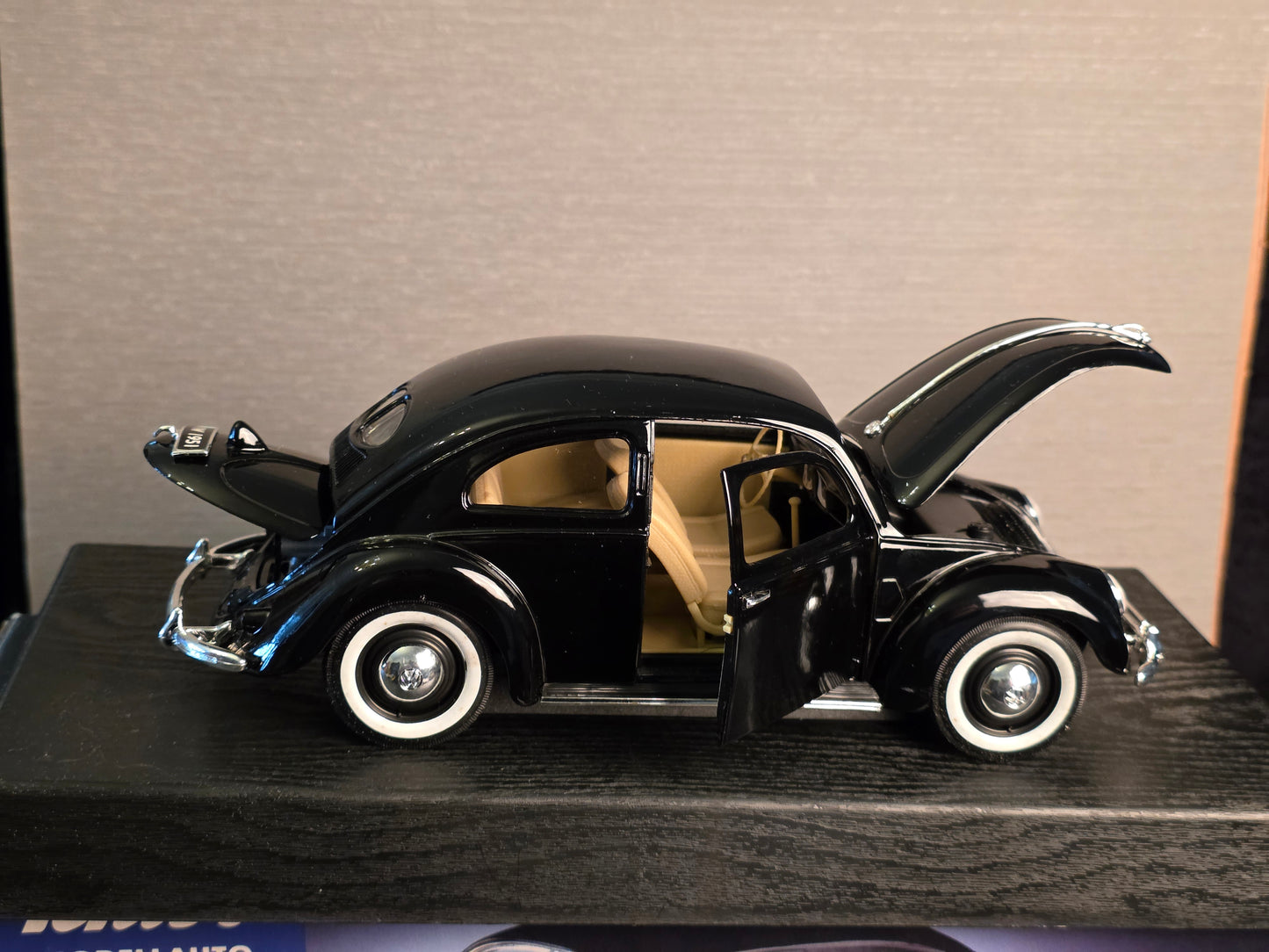 Tchibo Modellauto 1951 VW Export Sedan