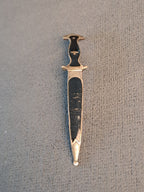 WW2 SS Dagger Brooch / WW2 SS Dagger Brooch