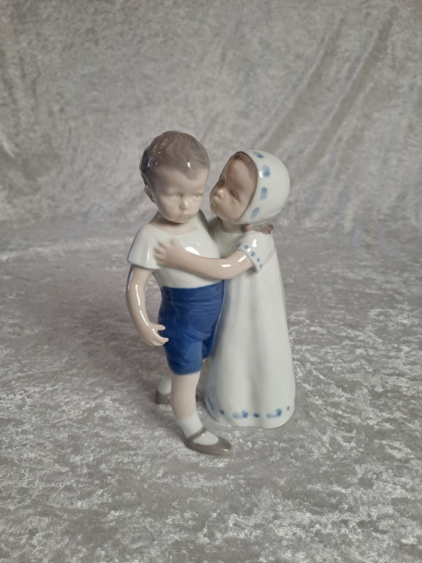 Bing & Groendahl - Belittled Love