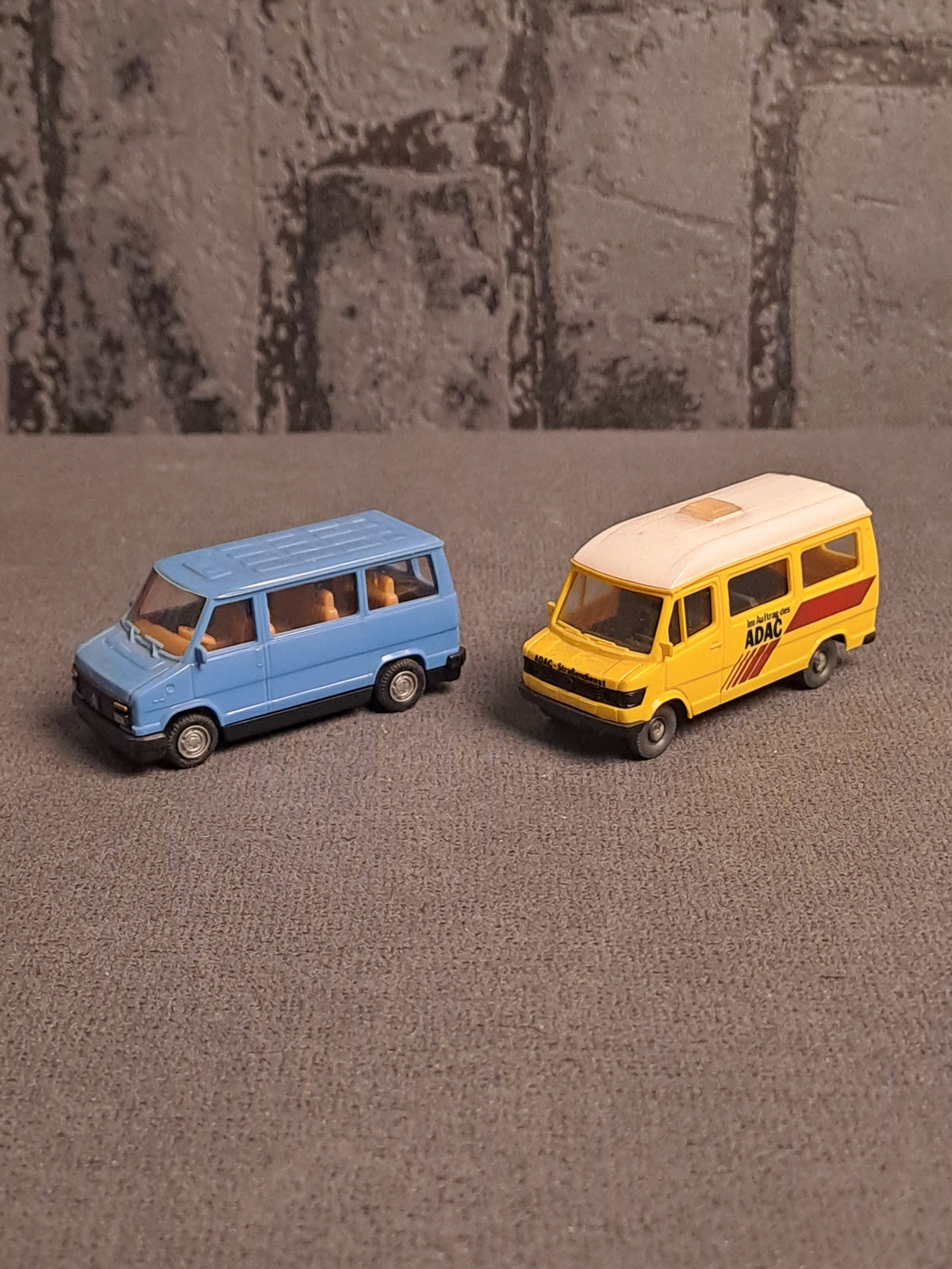 Wiking Mercedes and Citroën