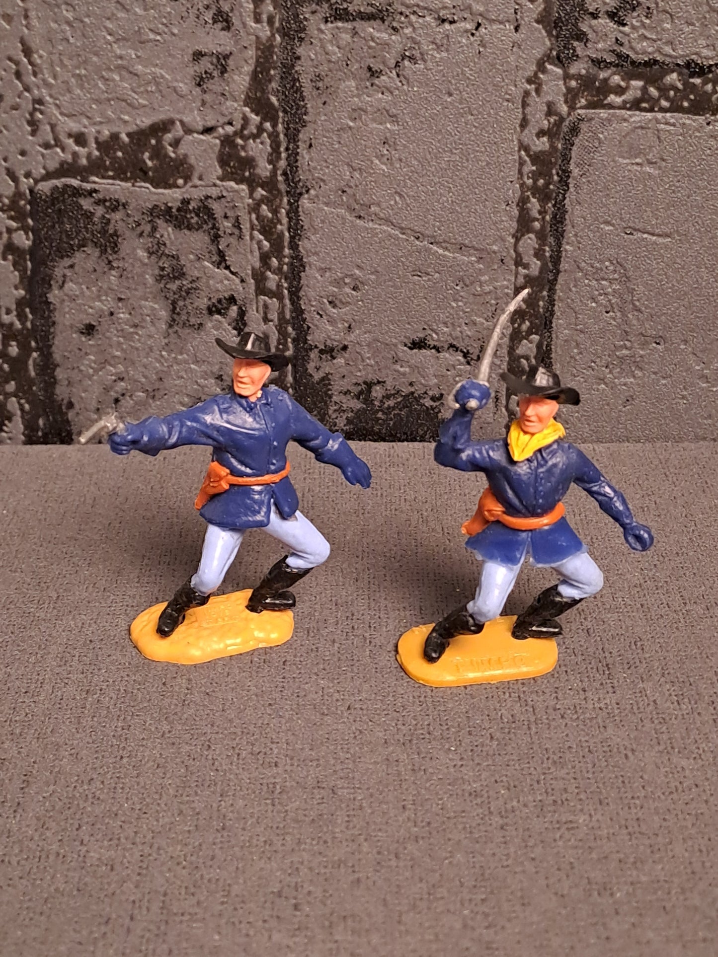 Timpo Toys U.S Cavalry Scenary