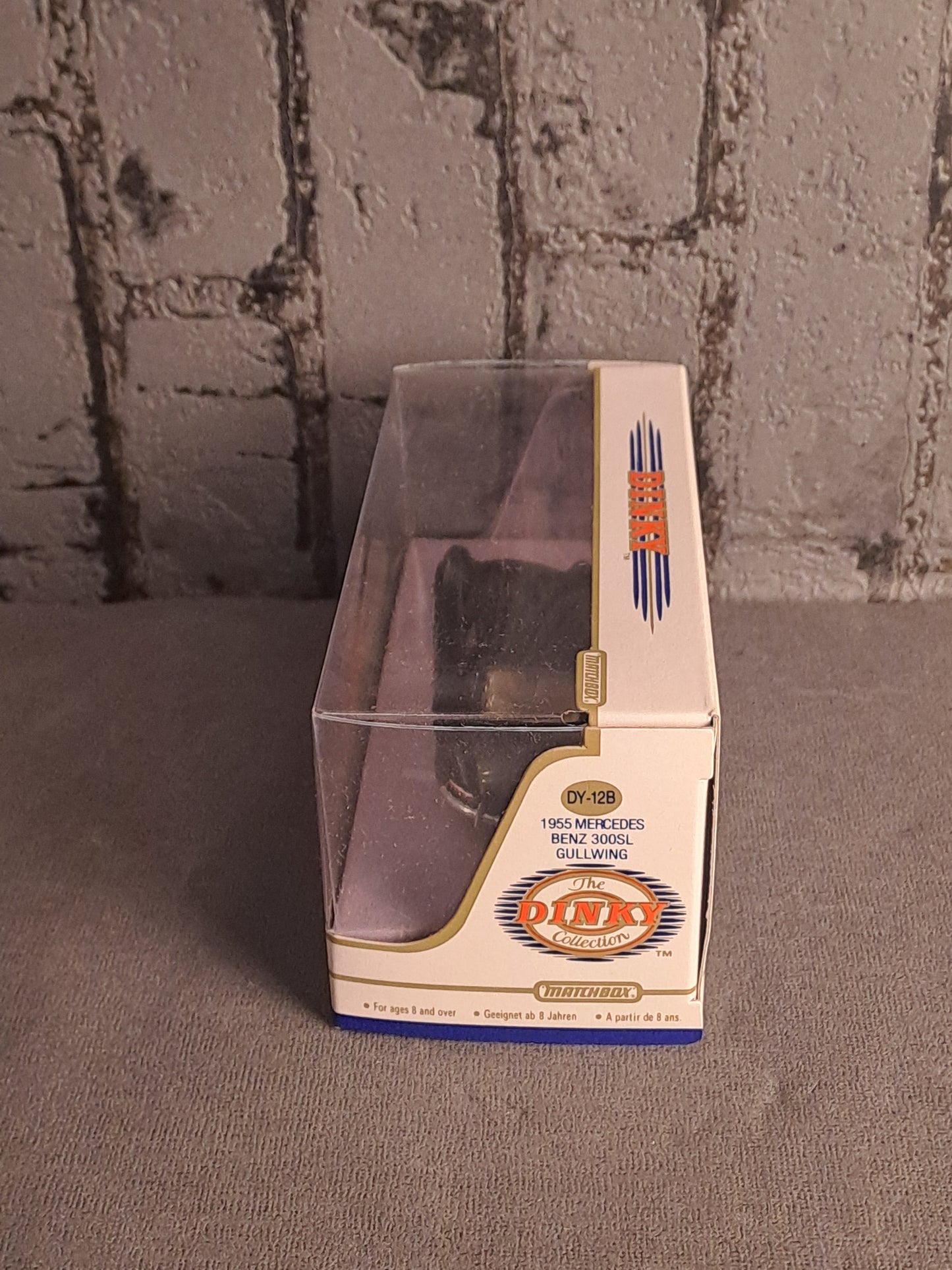 The Dinky Collection 1955 Mercedes Benz 300 sl Gullwing