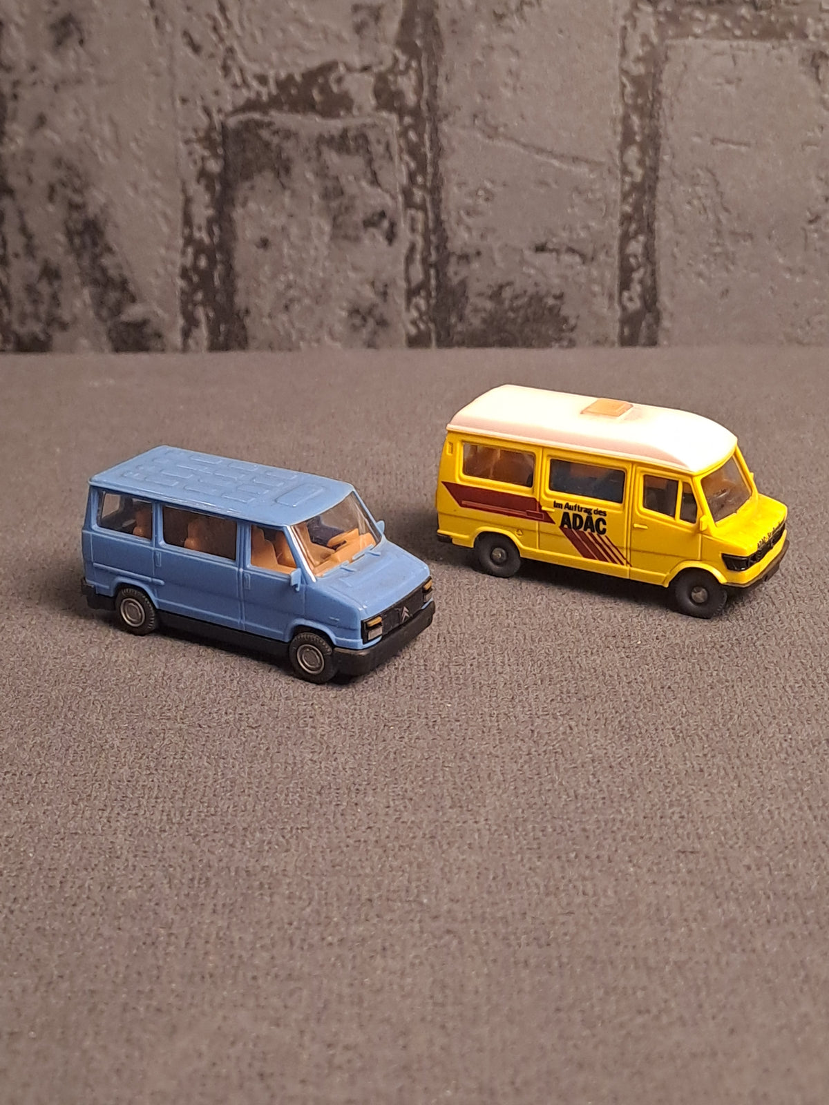 Wiking Mercedes and Citroën