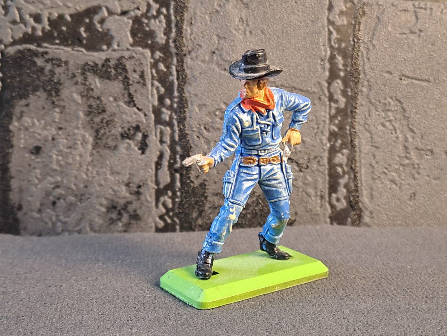 Britains Deetail Cowboys on Horses and More / Britains Deetail Cowboys på Heste og Mere