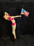 Vintage Pin Up Figur med Amerikansk Flag