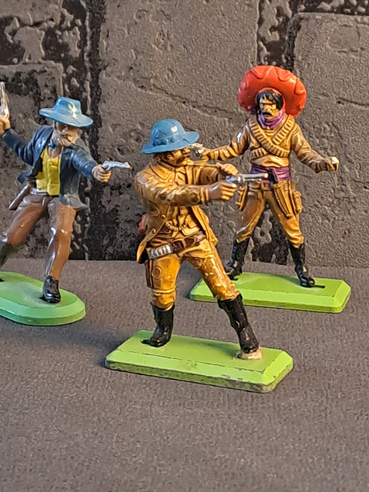 Britains Deetail x4 Cowboys