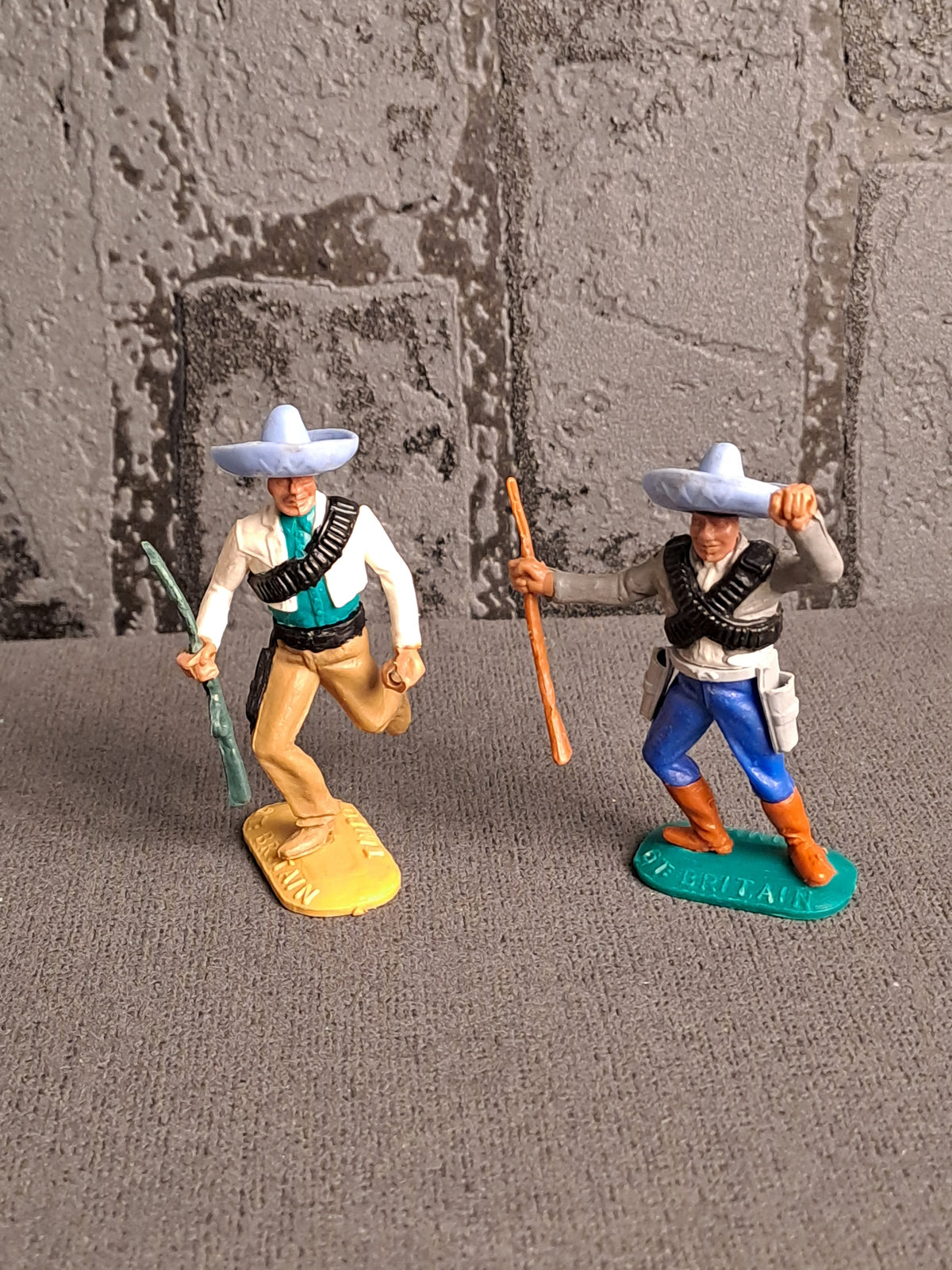 Timpo Toys Mexicans / Timpo Toys Mexicanere