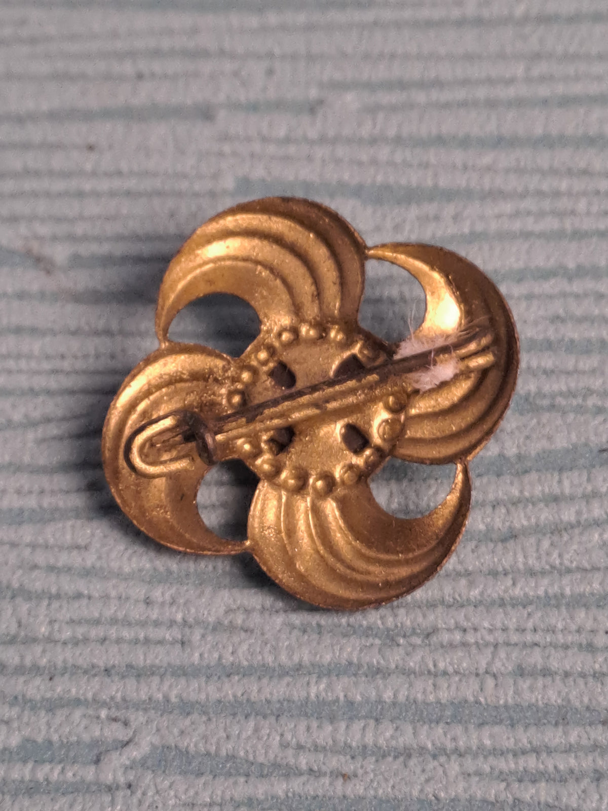 WW2 WHW Sunwheel Flower Rare / WW2 WHW Swastika Flower Rare