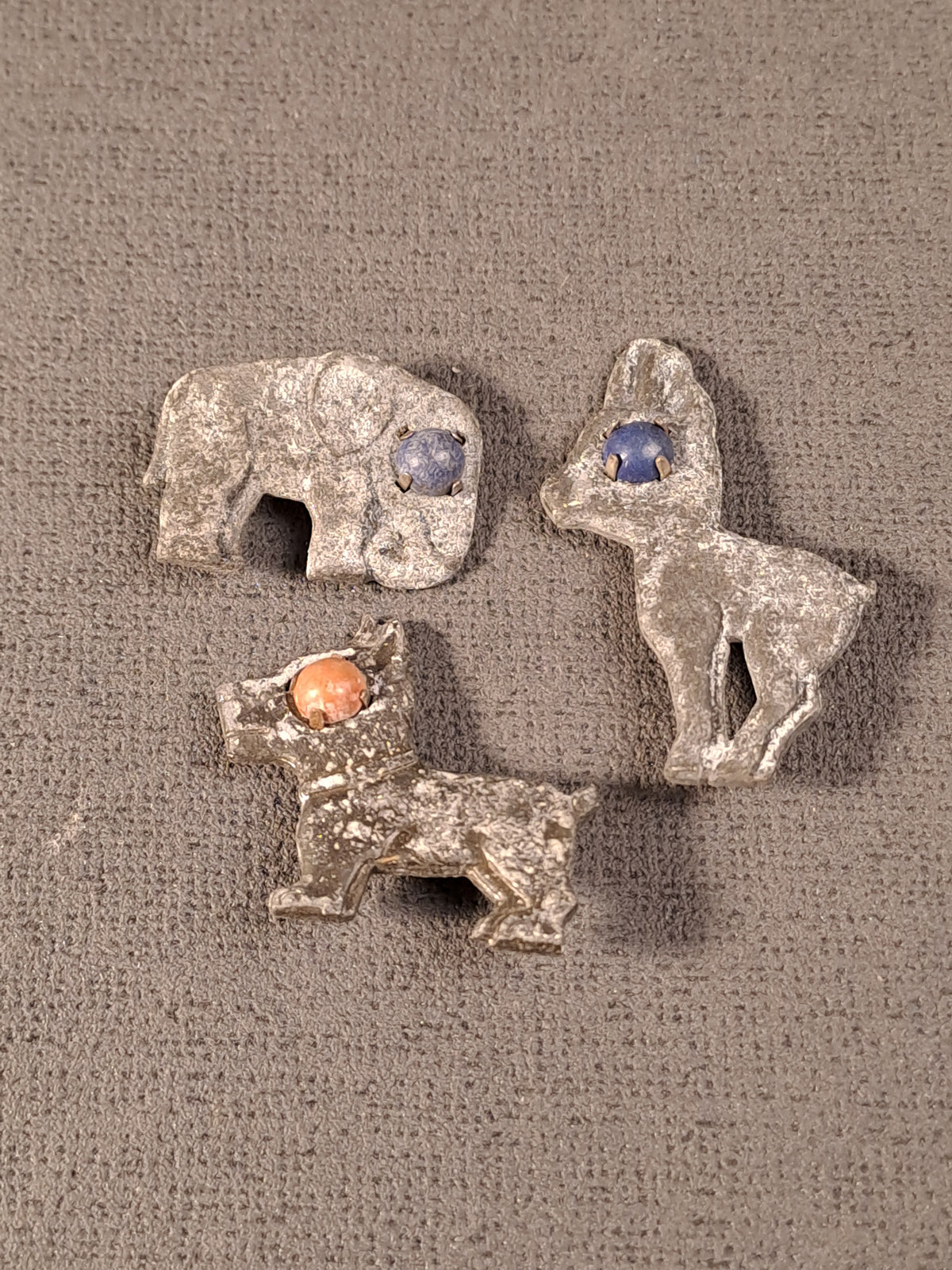 WHW Animal Badges with Pearls / WHW Dyrebadges med Perler