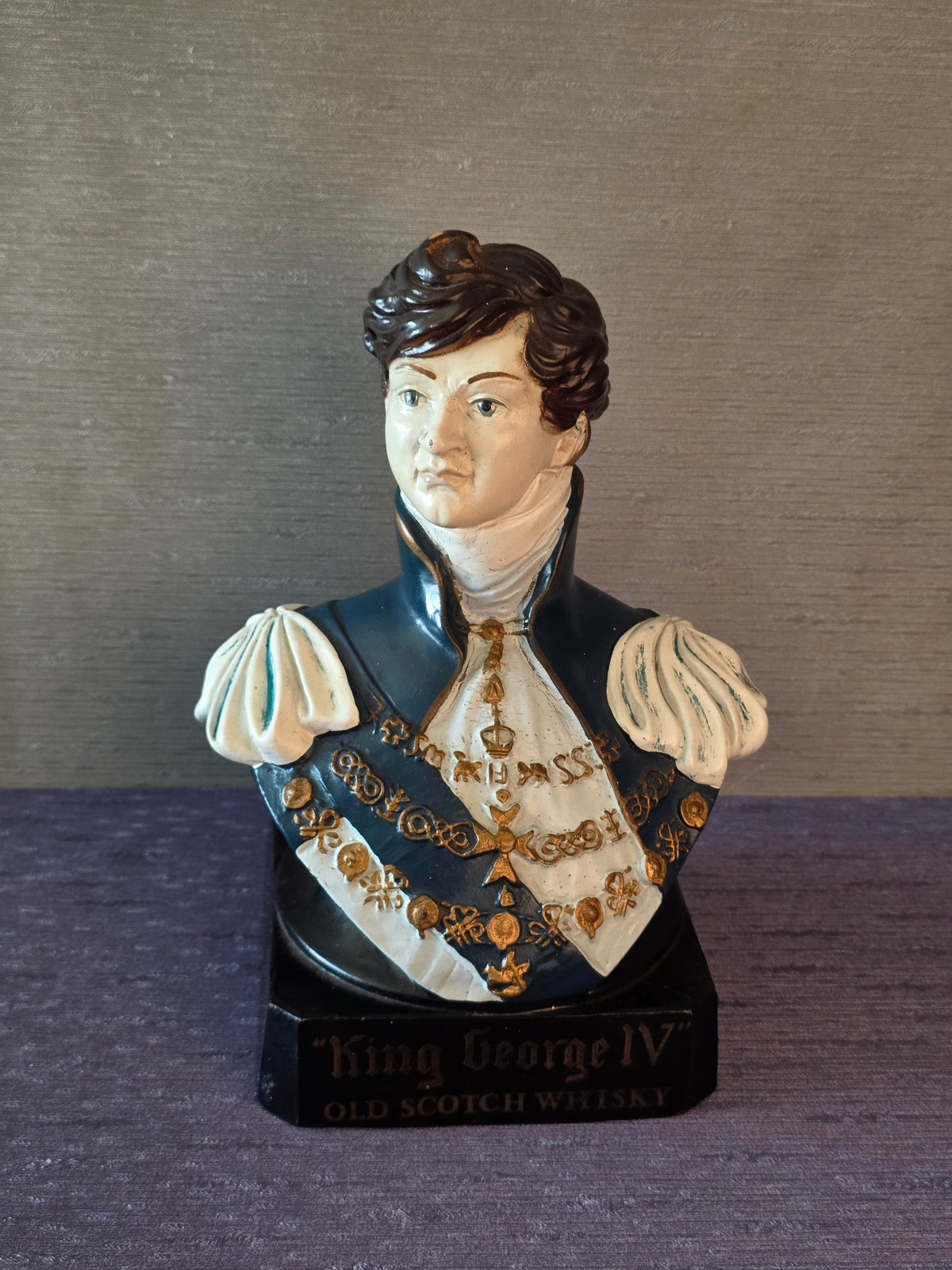 Vintage Bar Decor King George IV Old Scotch Whisky