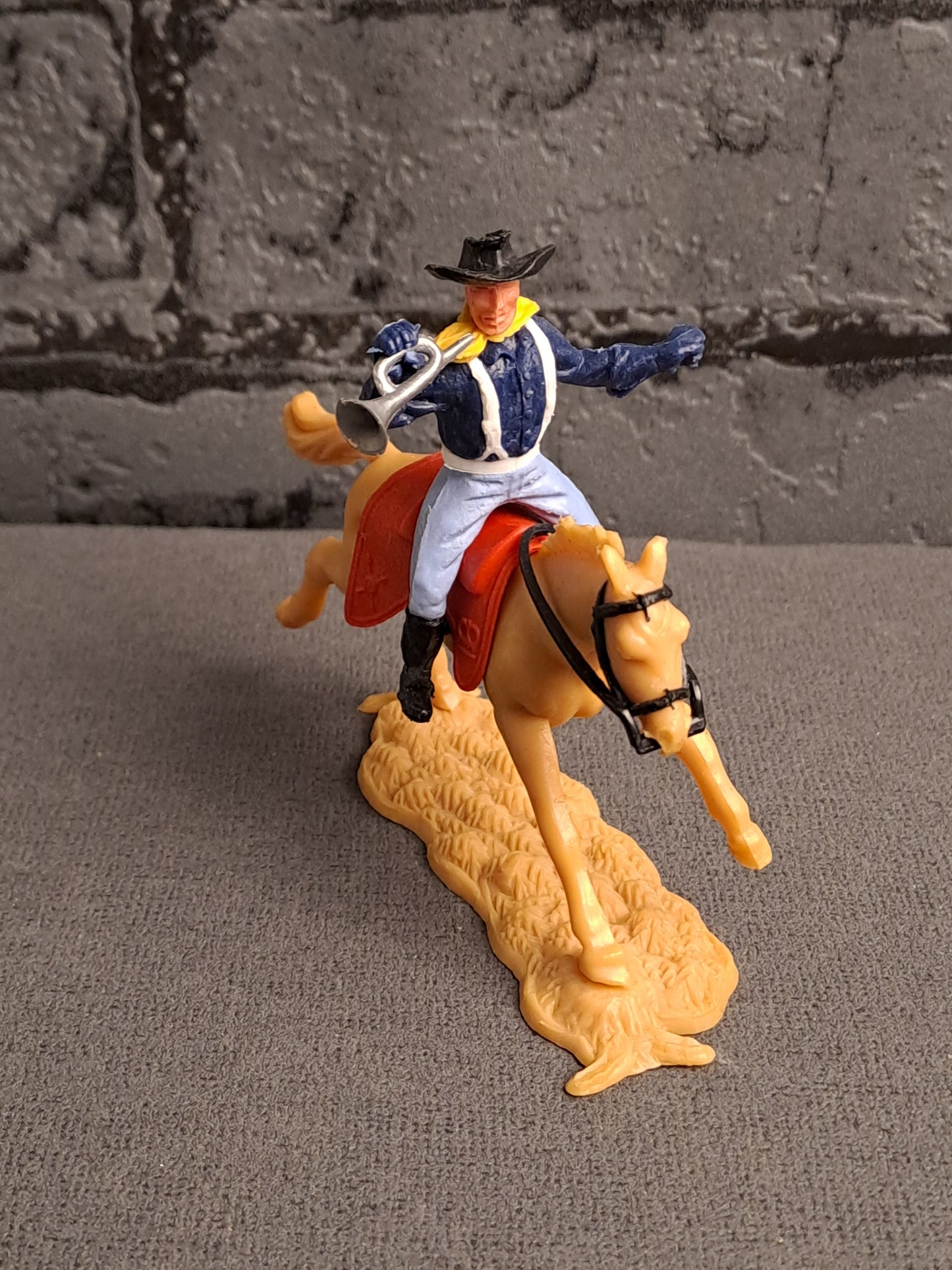 Timpo Toys U.S Cavalry Soldier on Horse / Timpo Toys U.S Kavaleri Soldat på Hest