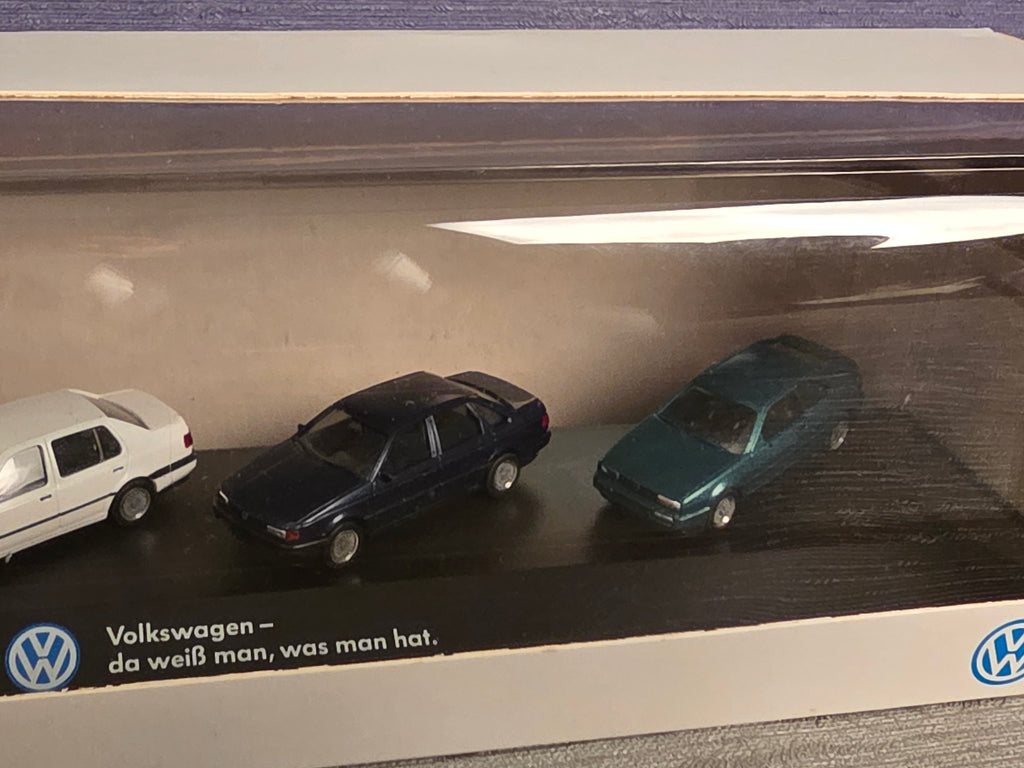 VW Dealer Box 1995
