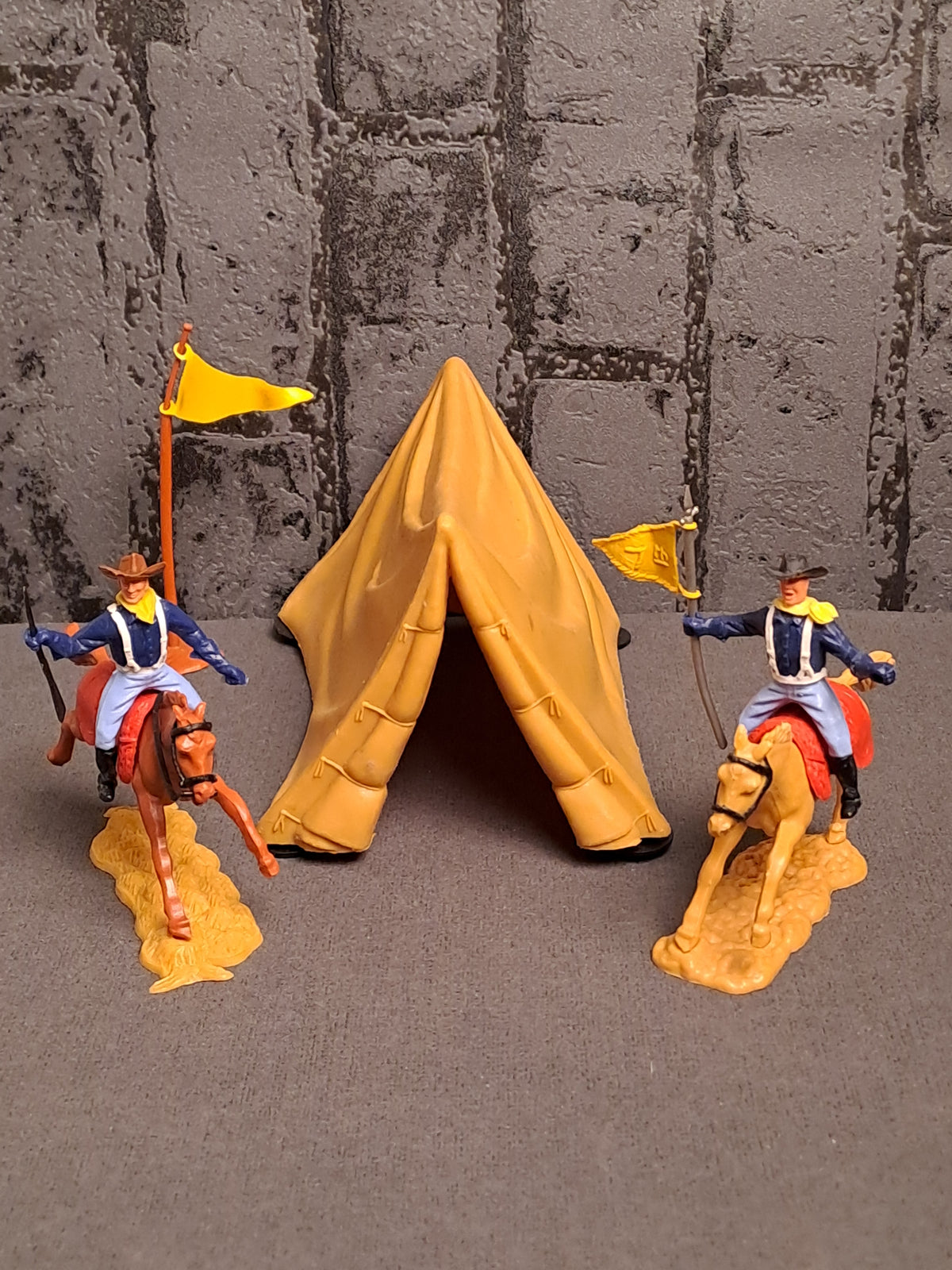 Timpo Toys U.S Cavalry Scenary