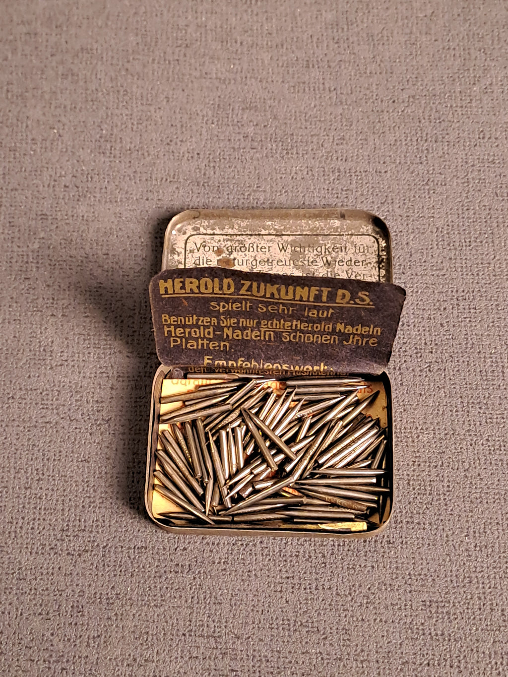 Antique Gramophone Needles 1920's