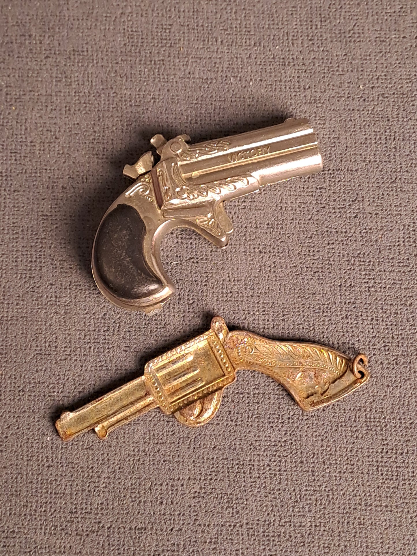 Key Ring Mini Guns 1970's / Nøglerings Mini Pistoler 1970'erne