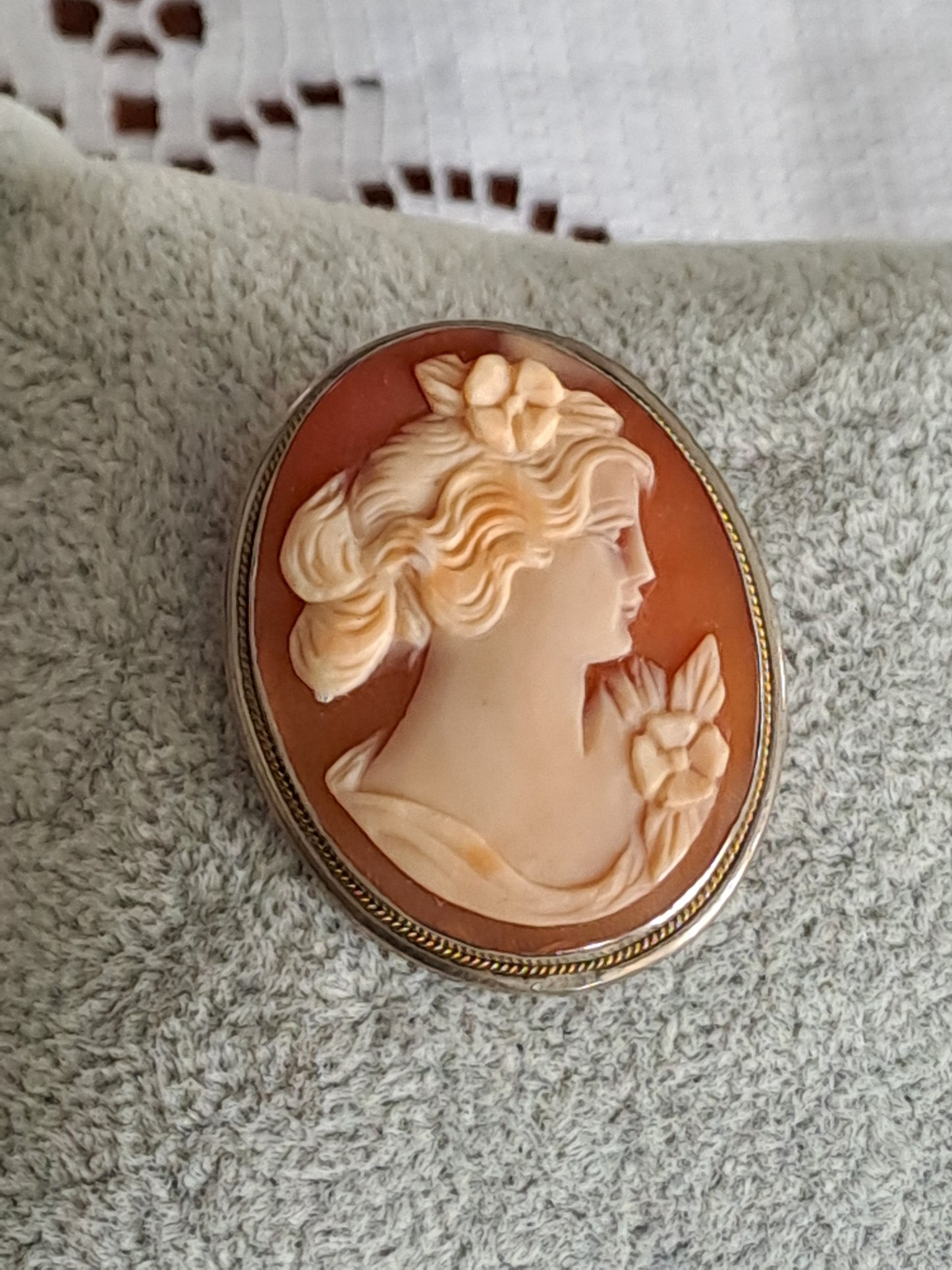 Antique 800 Silver Shell Carved Cameo Pendant/Brooch