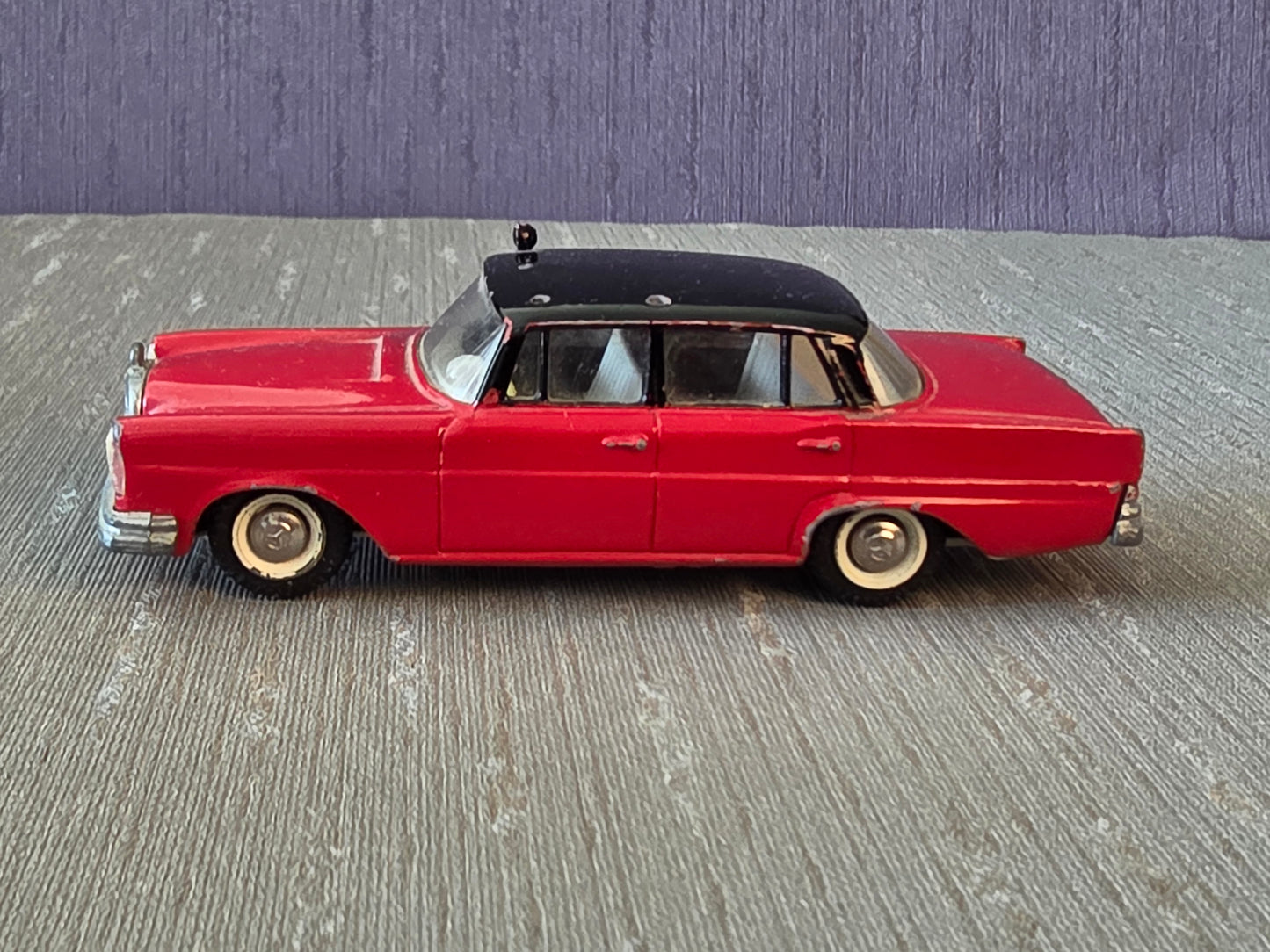 Tekno Mercedes 220