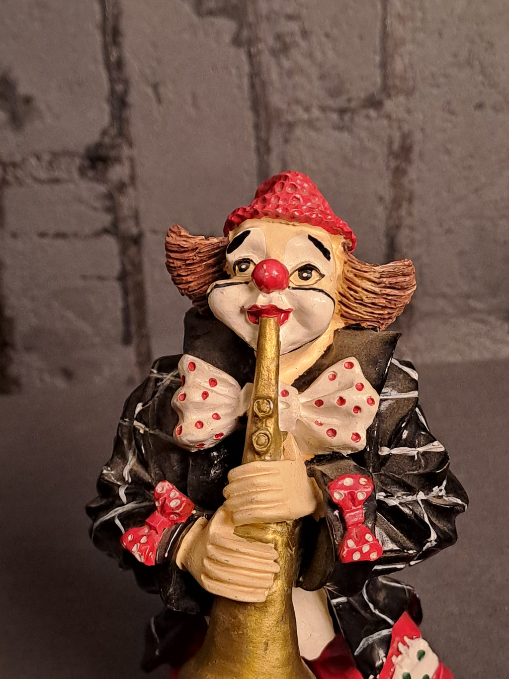 Vintage Gilde Clown with Trumpet