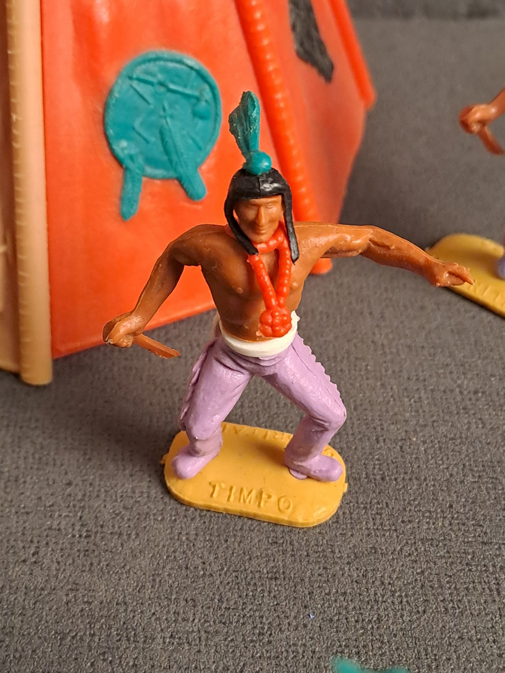 Timpo Toys Teepee and Indians