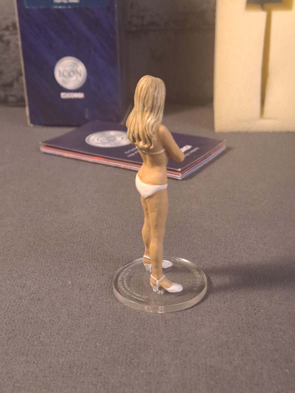 James Bond 007 Mary Goodnight Britt Ekland Figure Corgi Icon 1998