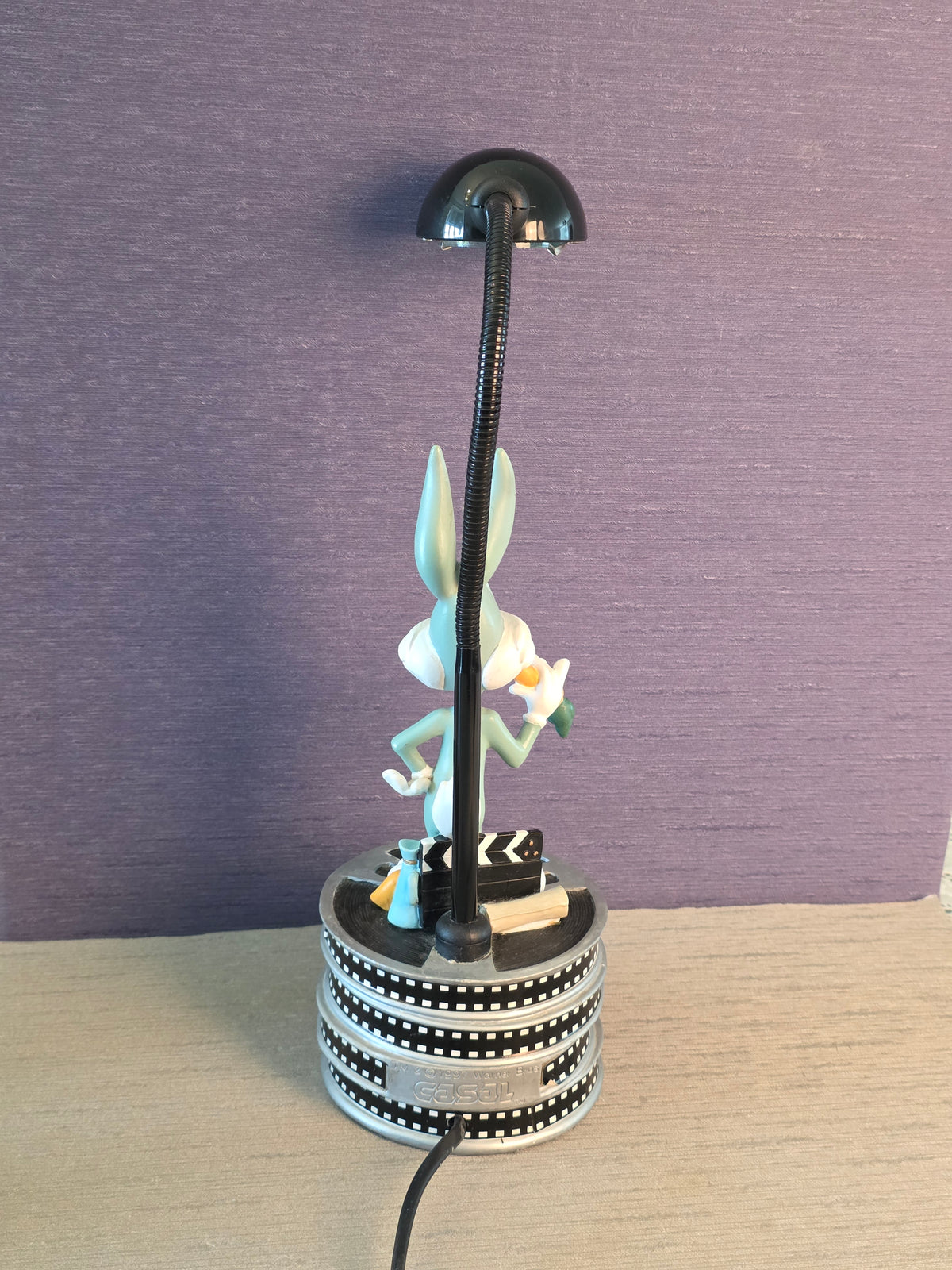 Snurre Snup Vintage Lampe Looney Tunes / Bugs Bunny Lamp Looney Tunes