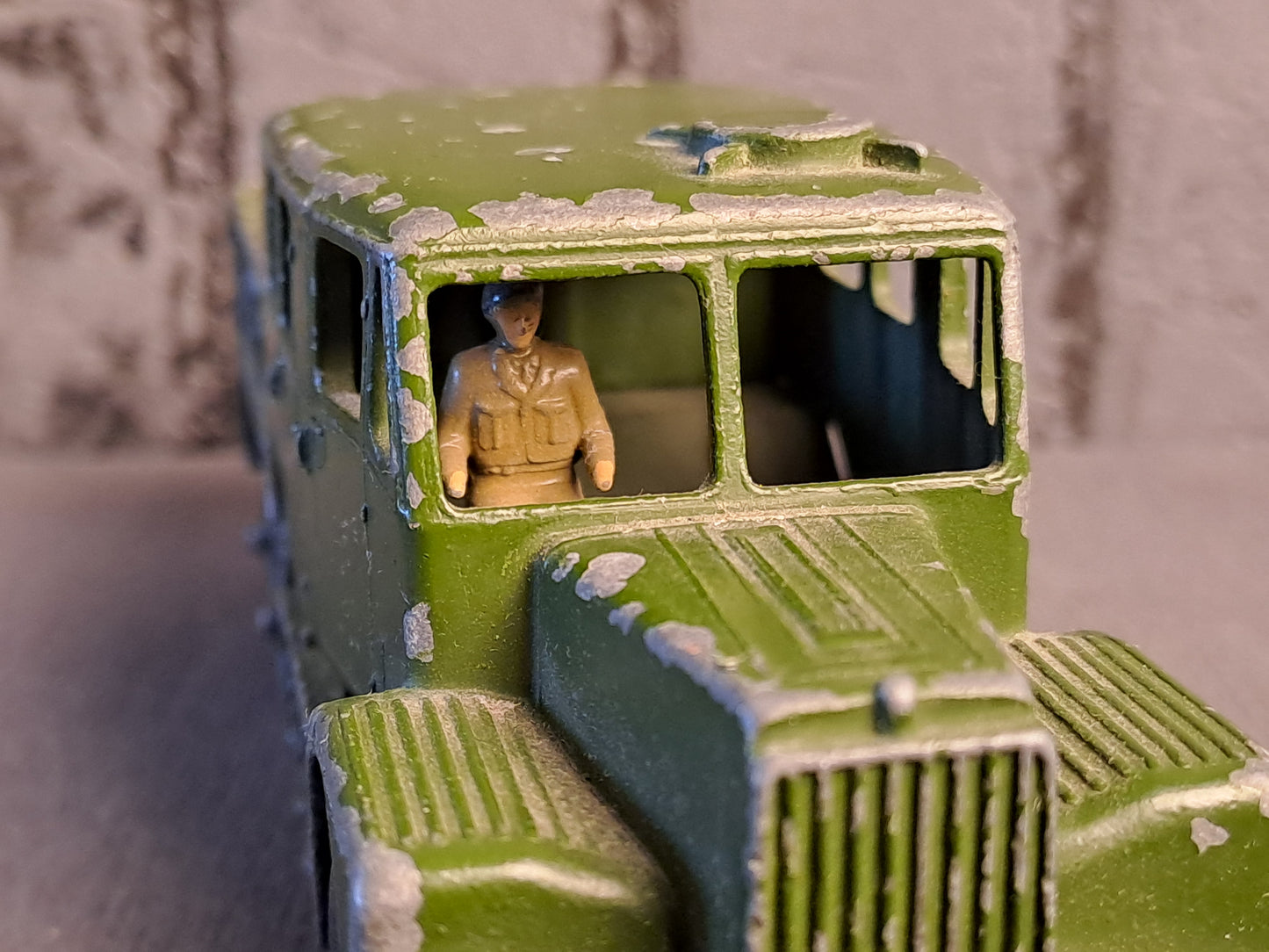 Dinky Supertoys Artilkery Tractor