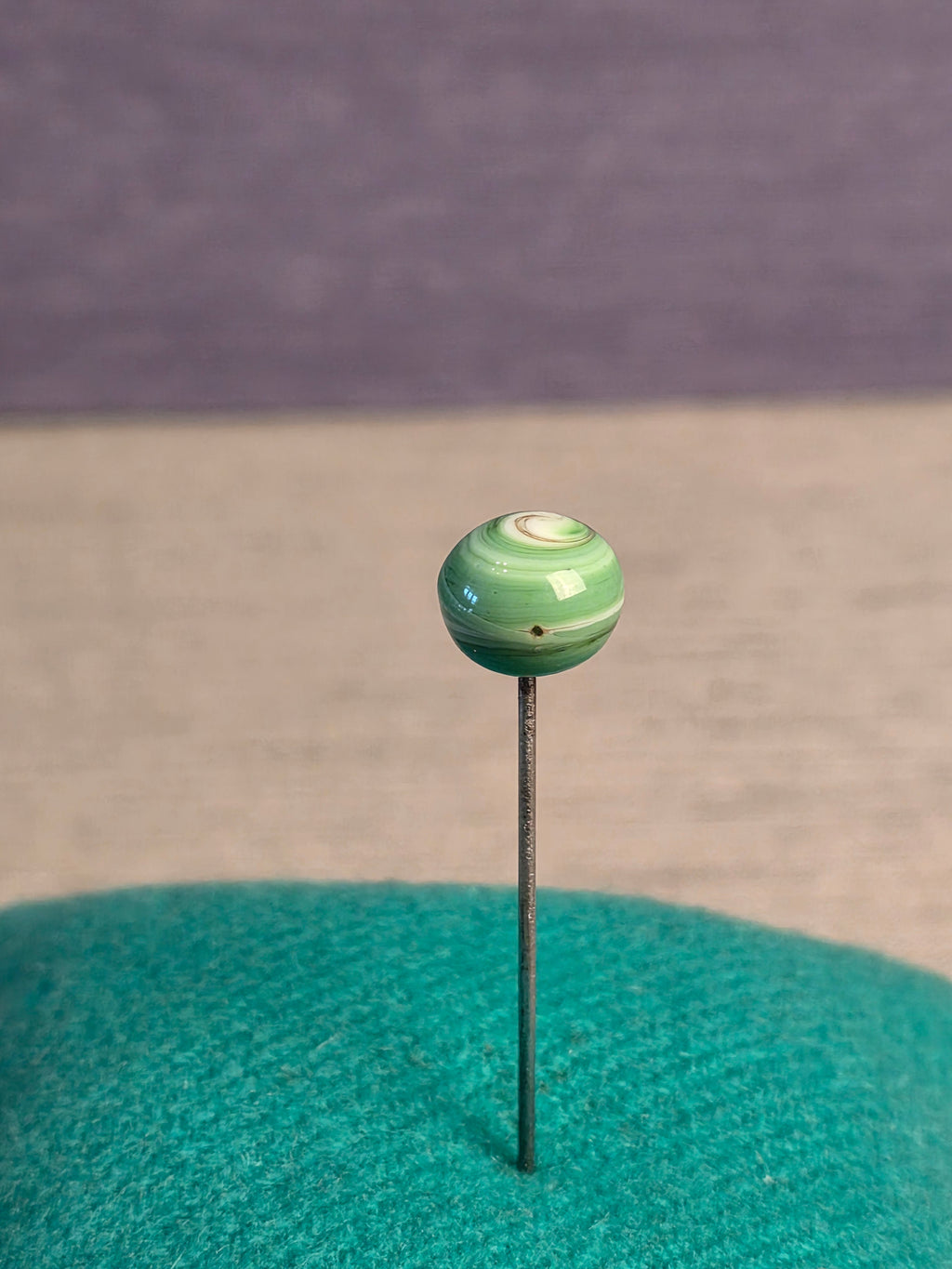 Bead Pin with Twisted Pattern