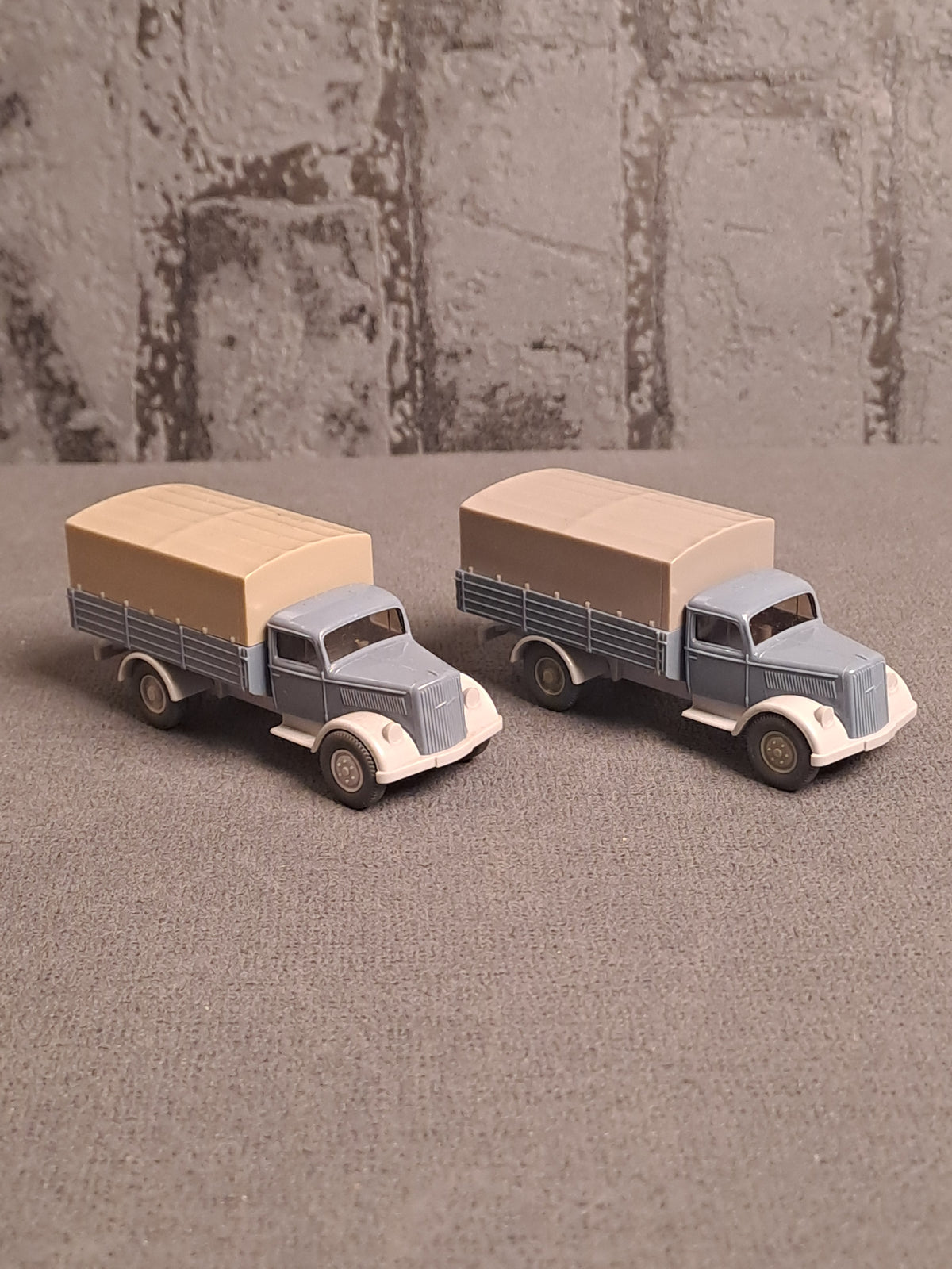 Wiking Opel Blitz x2