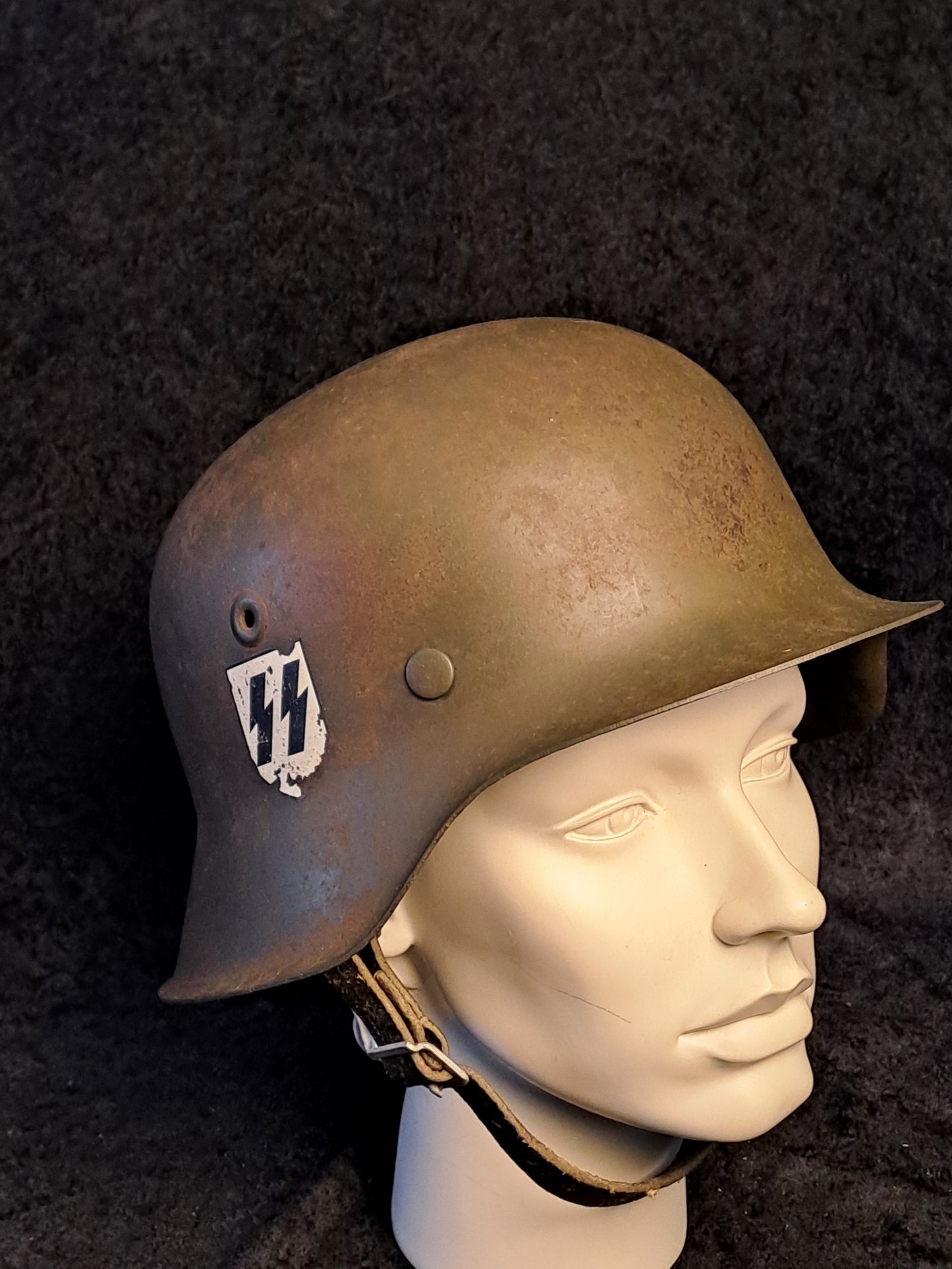 WW2 M42 Waffen SS Steel Helmet / WW2 M42 SS Stålhjelm