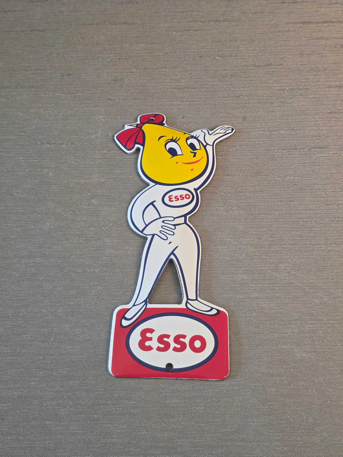Esso Emalje Skilt Mrs. Drip /Esso Enamel Sign Mrs. Drip