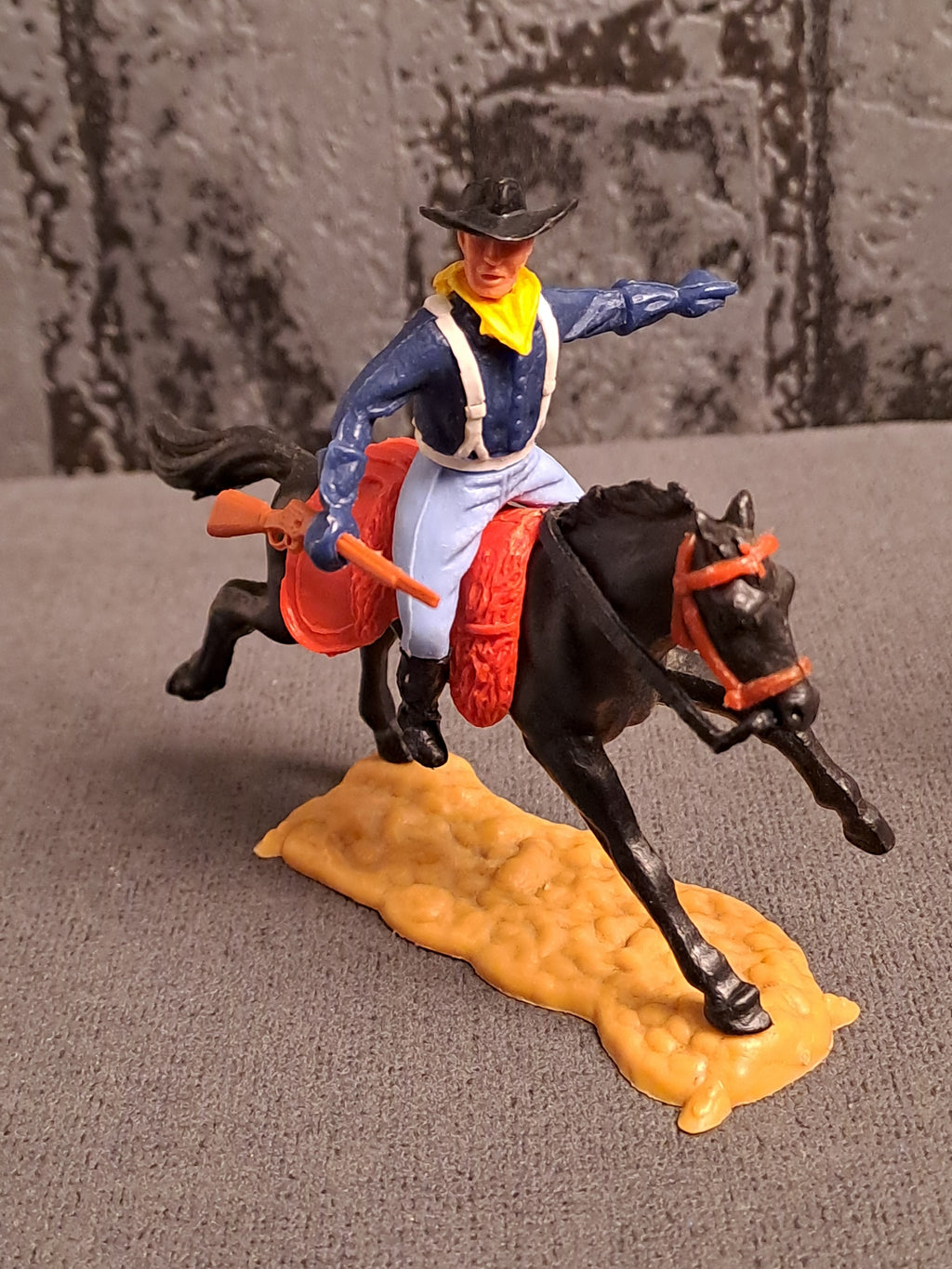 Timpo Toys U.S Cavalry Soldiers on Horse / Timpo Toys U.S Kavaleri Soldater på Hest